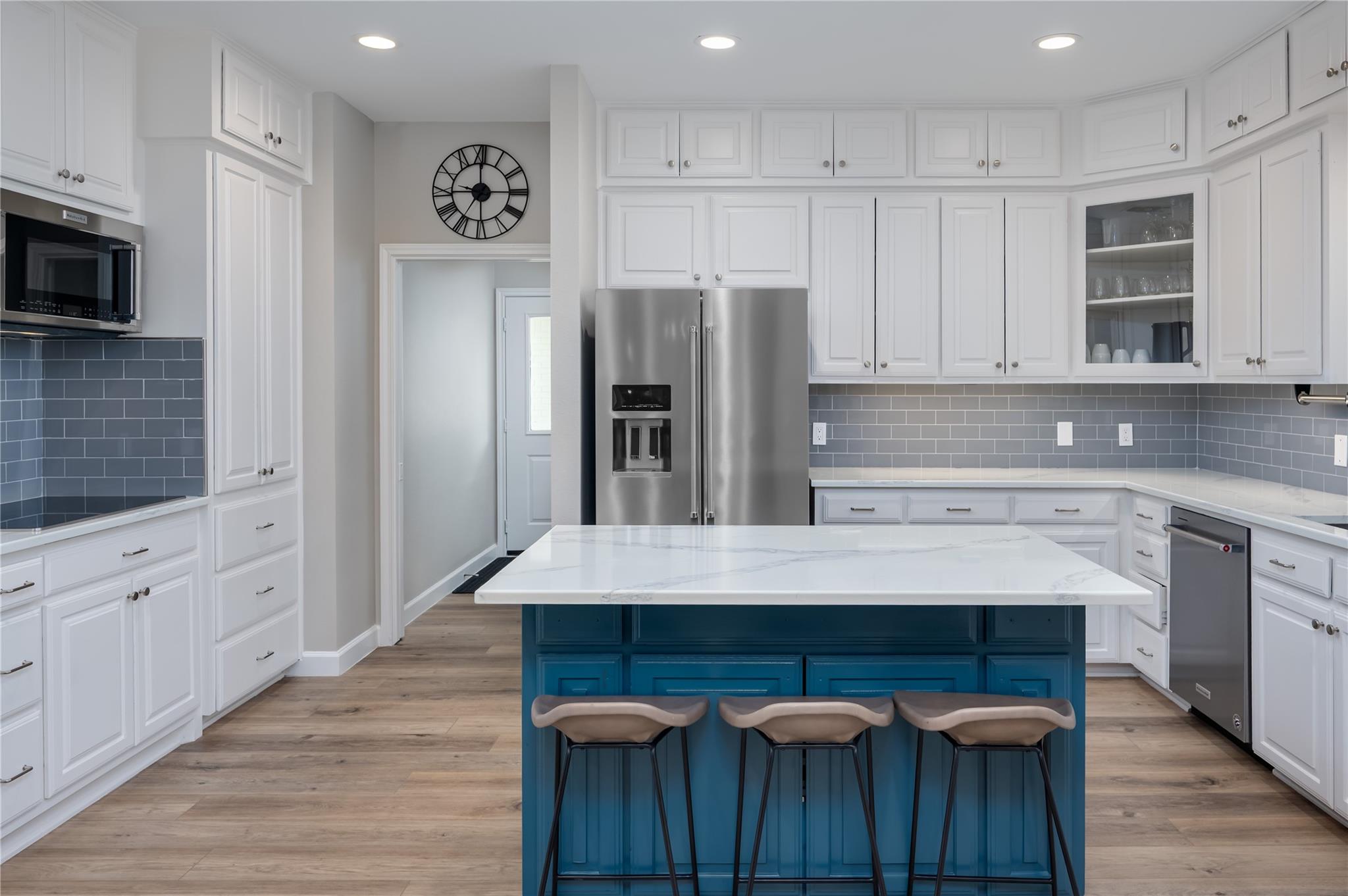 330 Live Oak Hills Ct, San Marcos, TX 78666