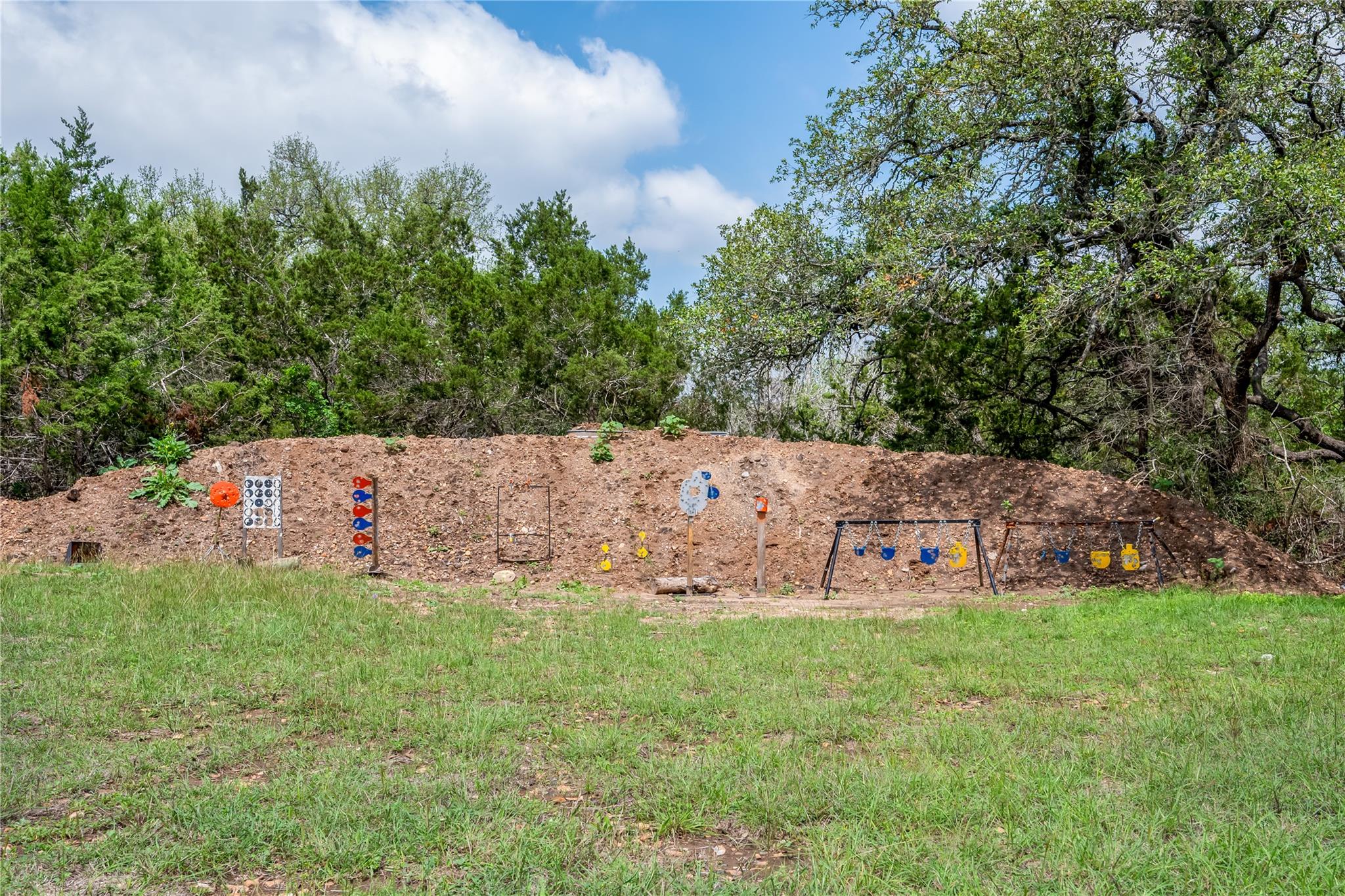 330 Live Oak Hills Ct, San Marcos, TX 78666