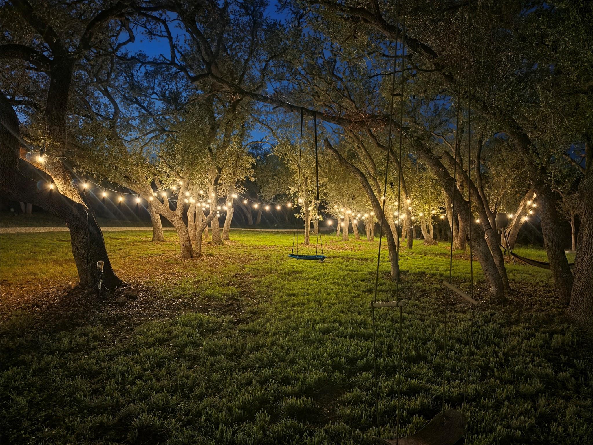 330 Live Oak Hills Ct, San Marcos, TX 78666