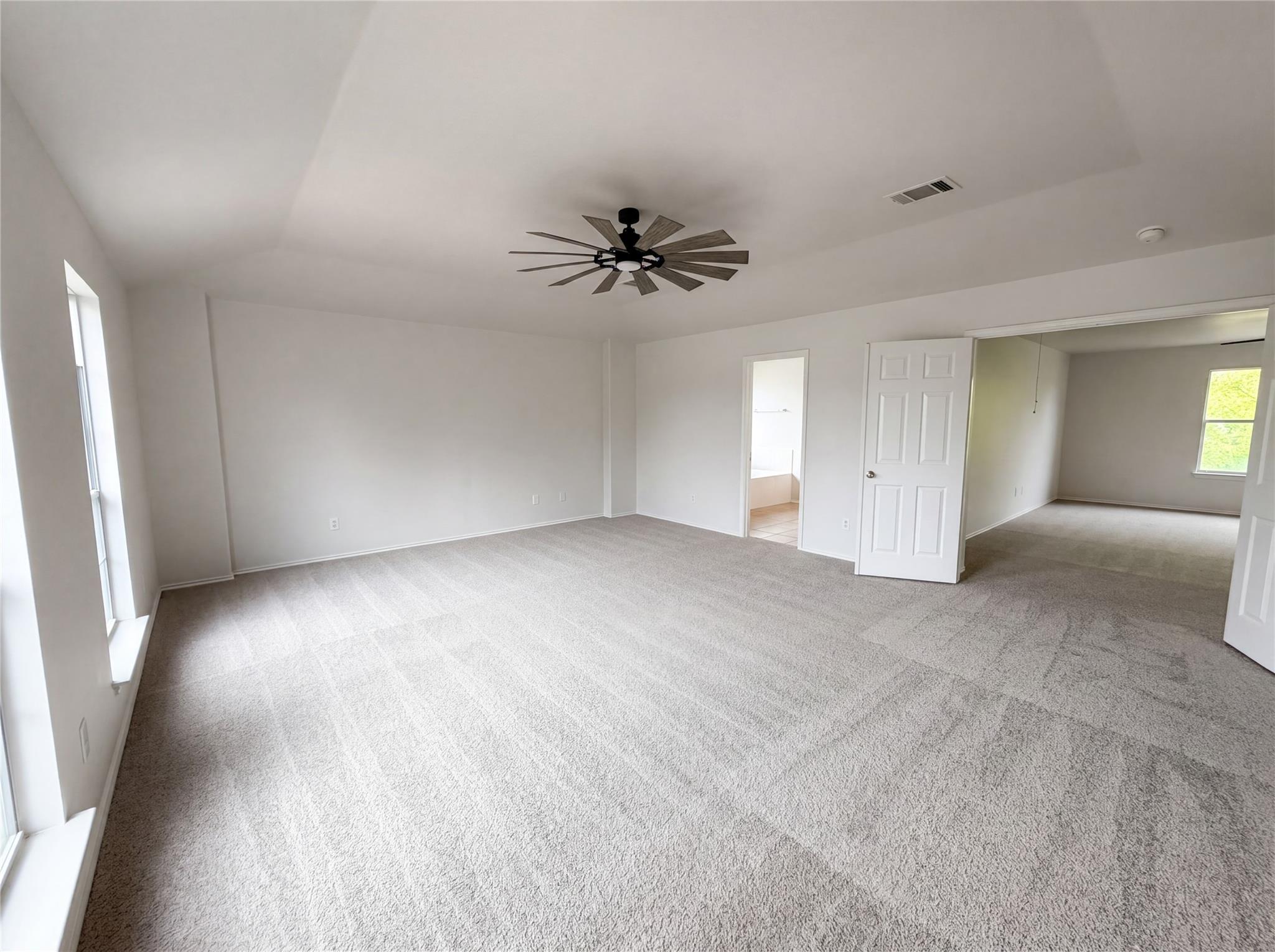 2002 Concan Dr, Hutto, TX 78634