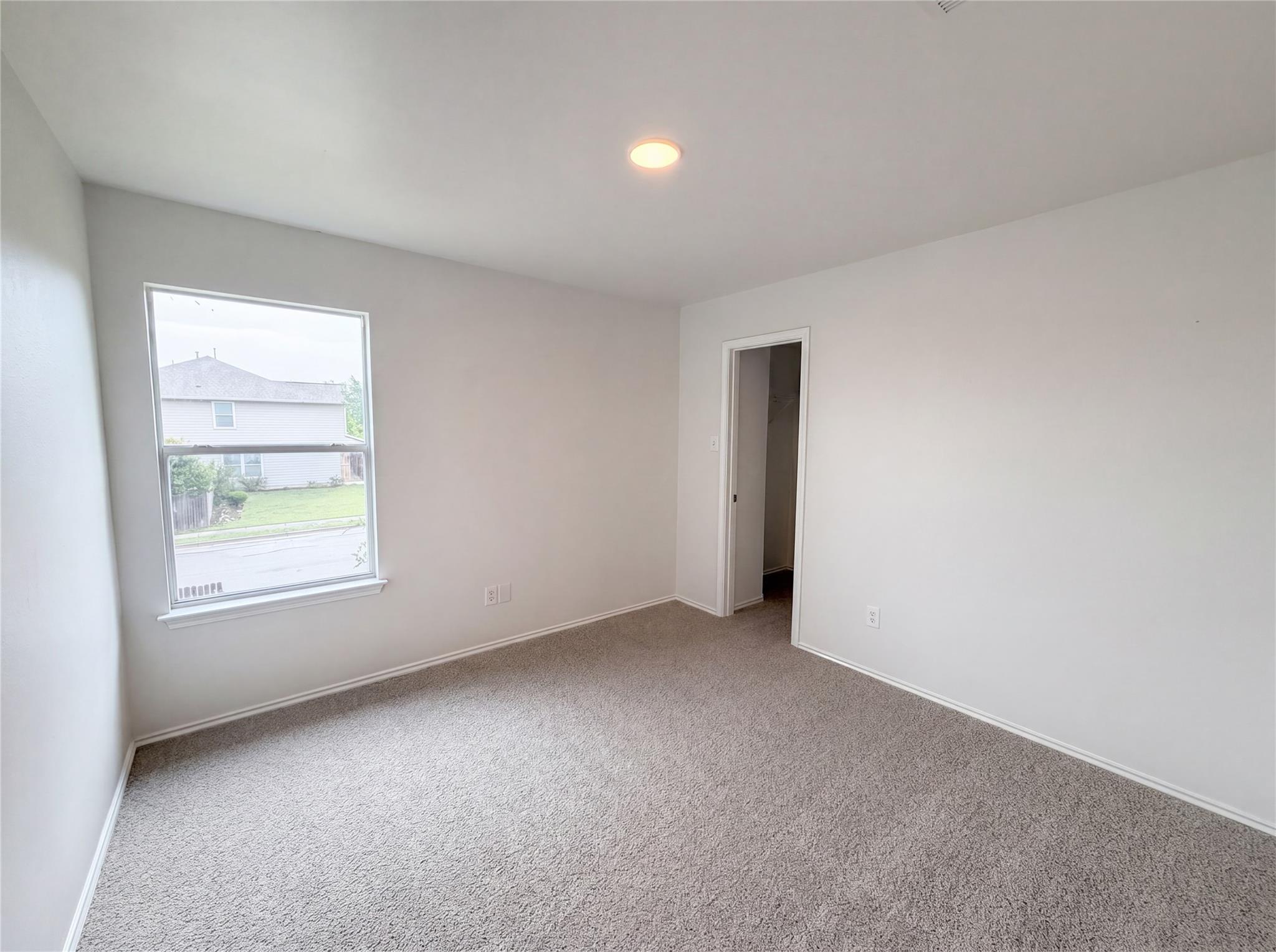 2002 Concan Dr, Hutto, TX 78634