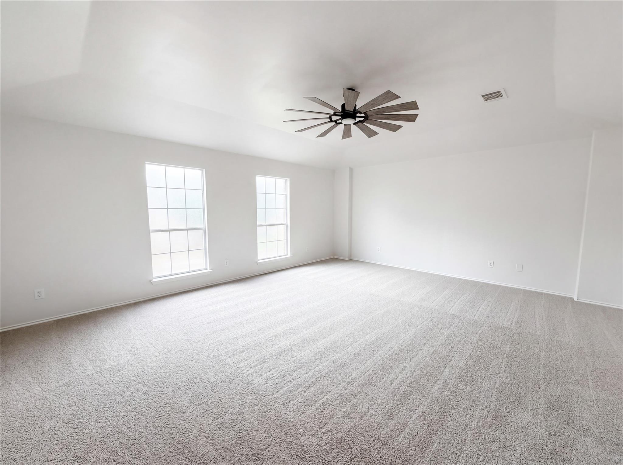 2002 Concan Dr, Hutto, TX 78634