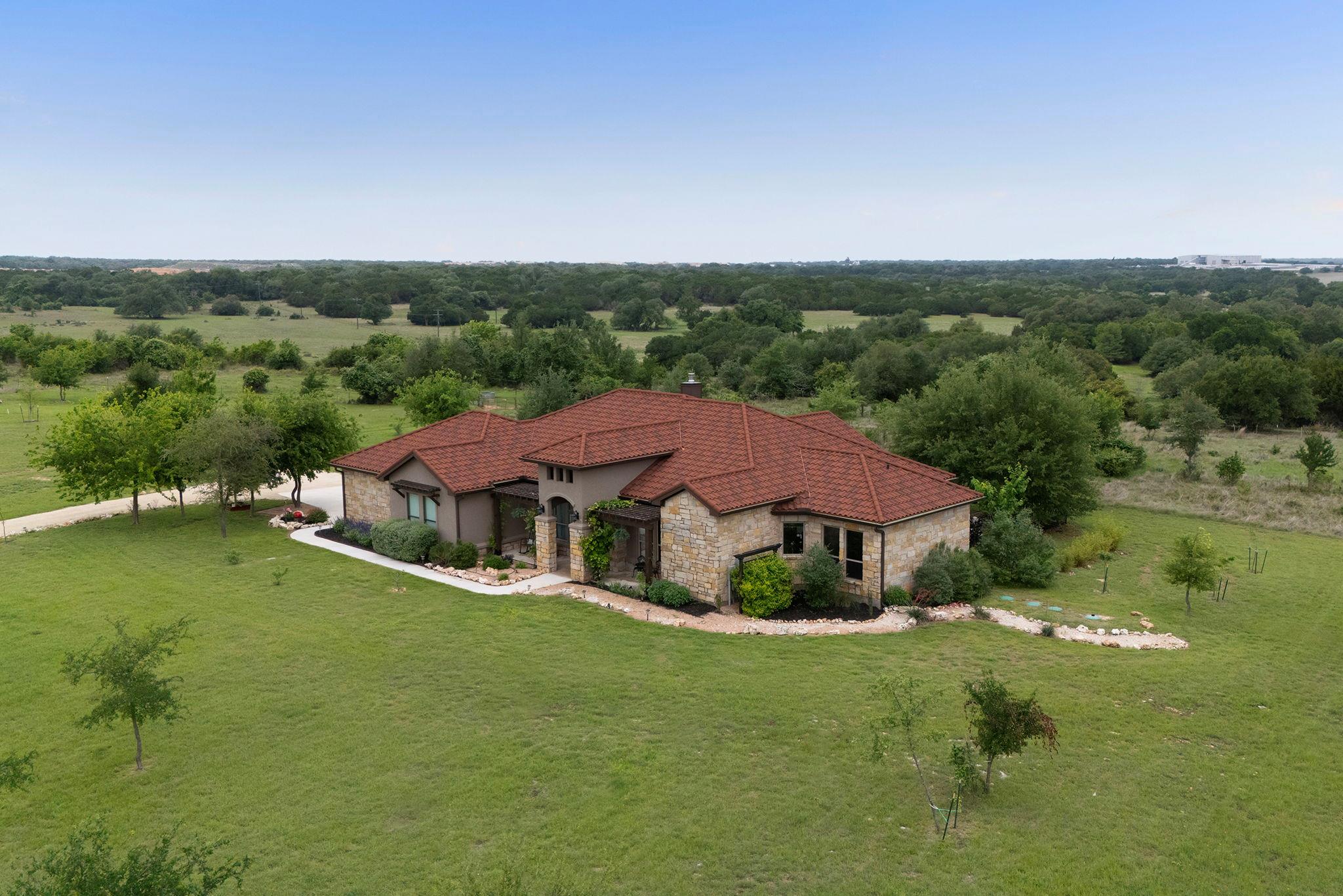 128 Strada Luca, Florence, TX 76527