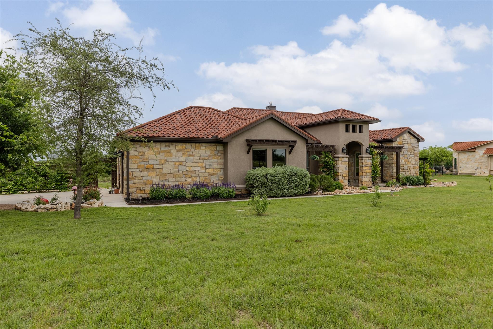 128 Strada Luca, Florence, TX 76527