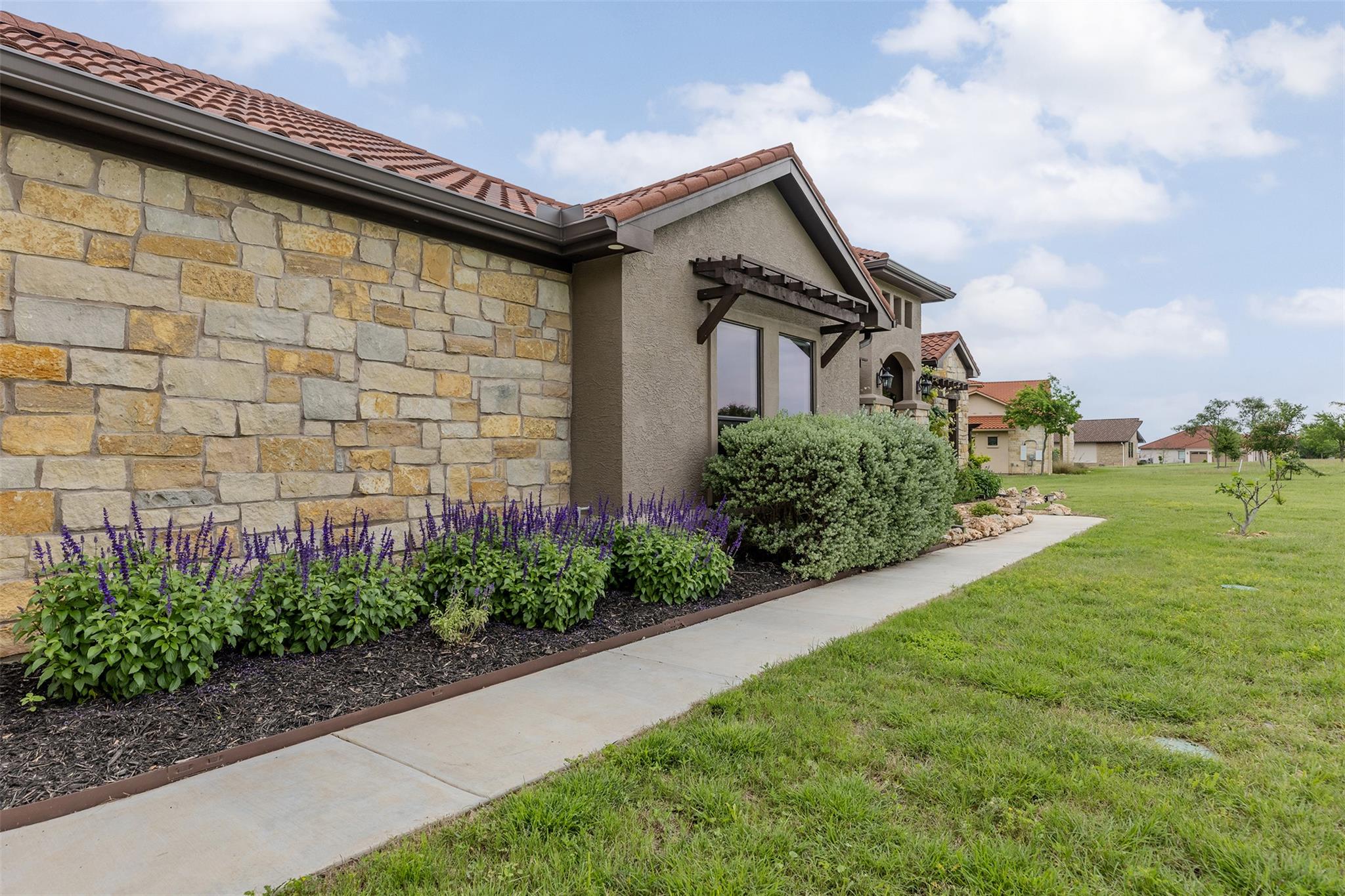 128 Strada Luca, Florence, TX 76527