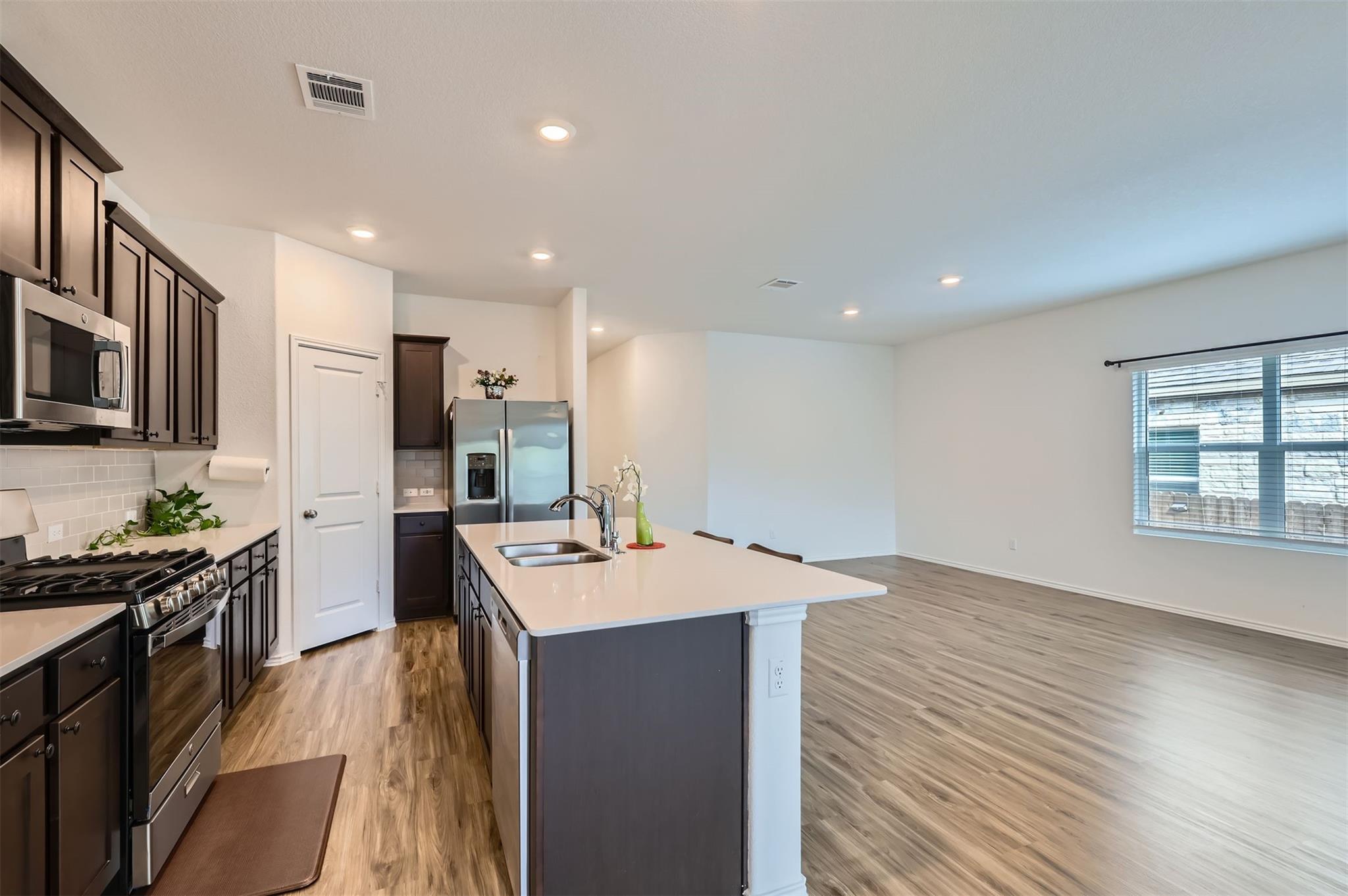 1632 Woolsey Way, Leander, TX 78641