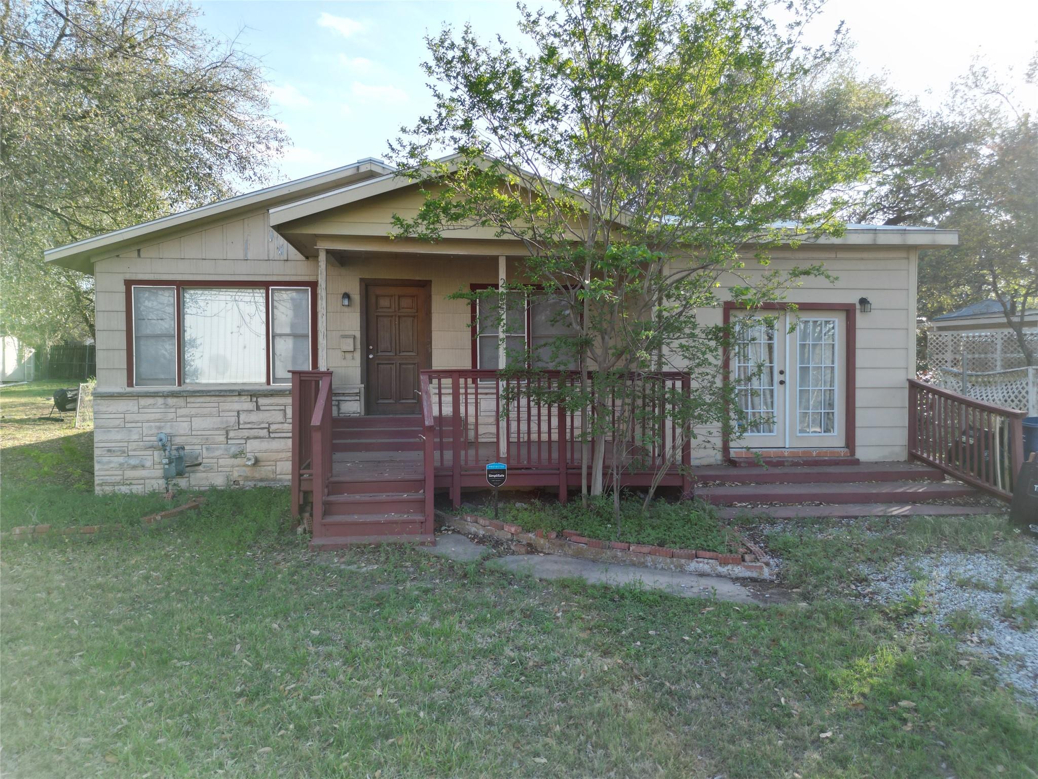 205, 207, 209 Woodward St, Austin, TX 78704