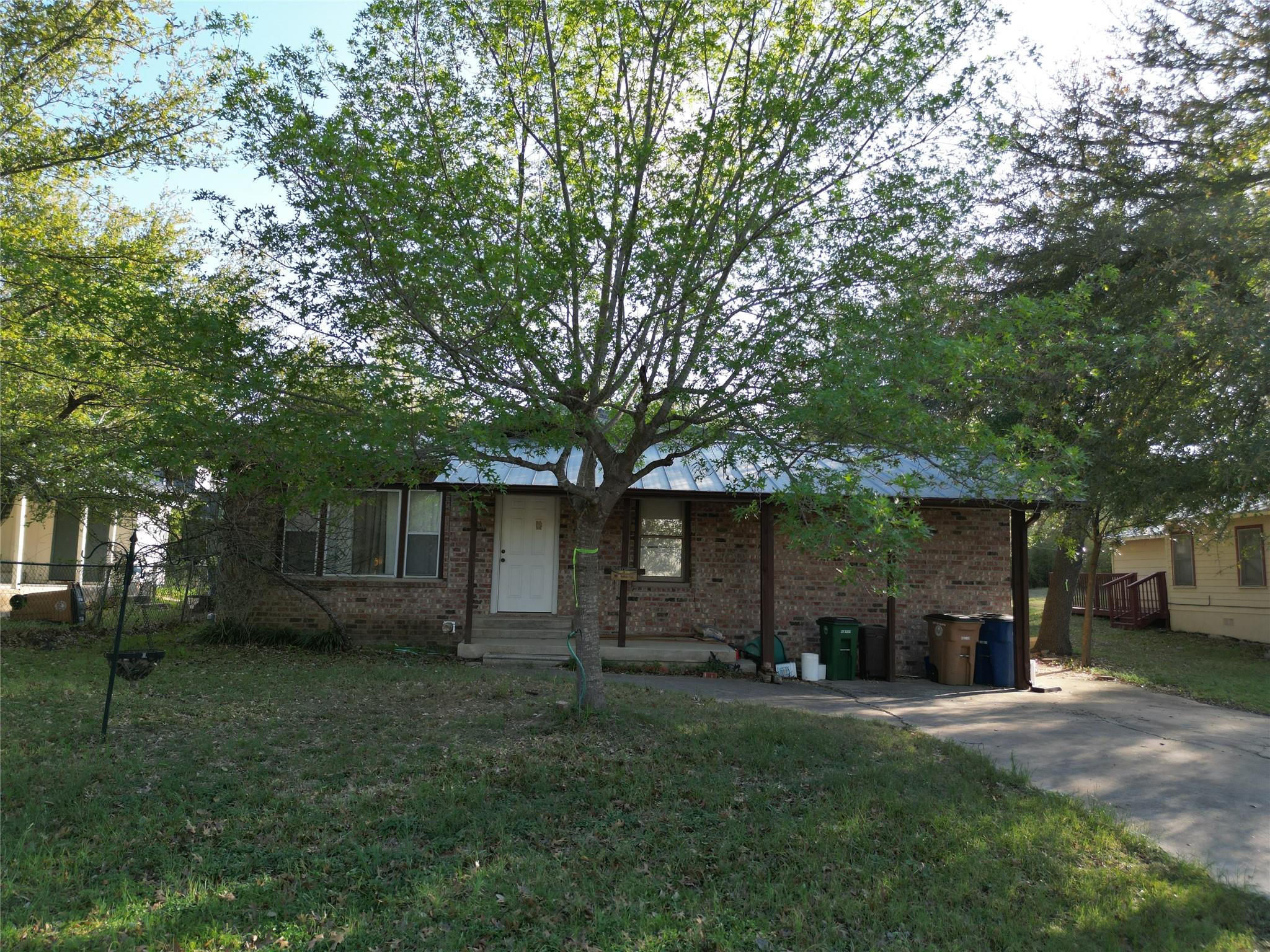 205, 207, 209 Woodward St, Austin, TX 78704