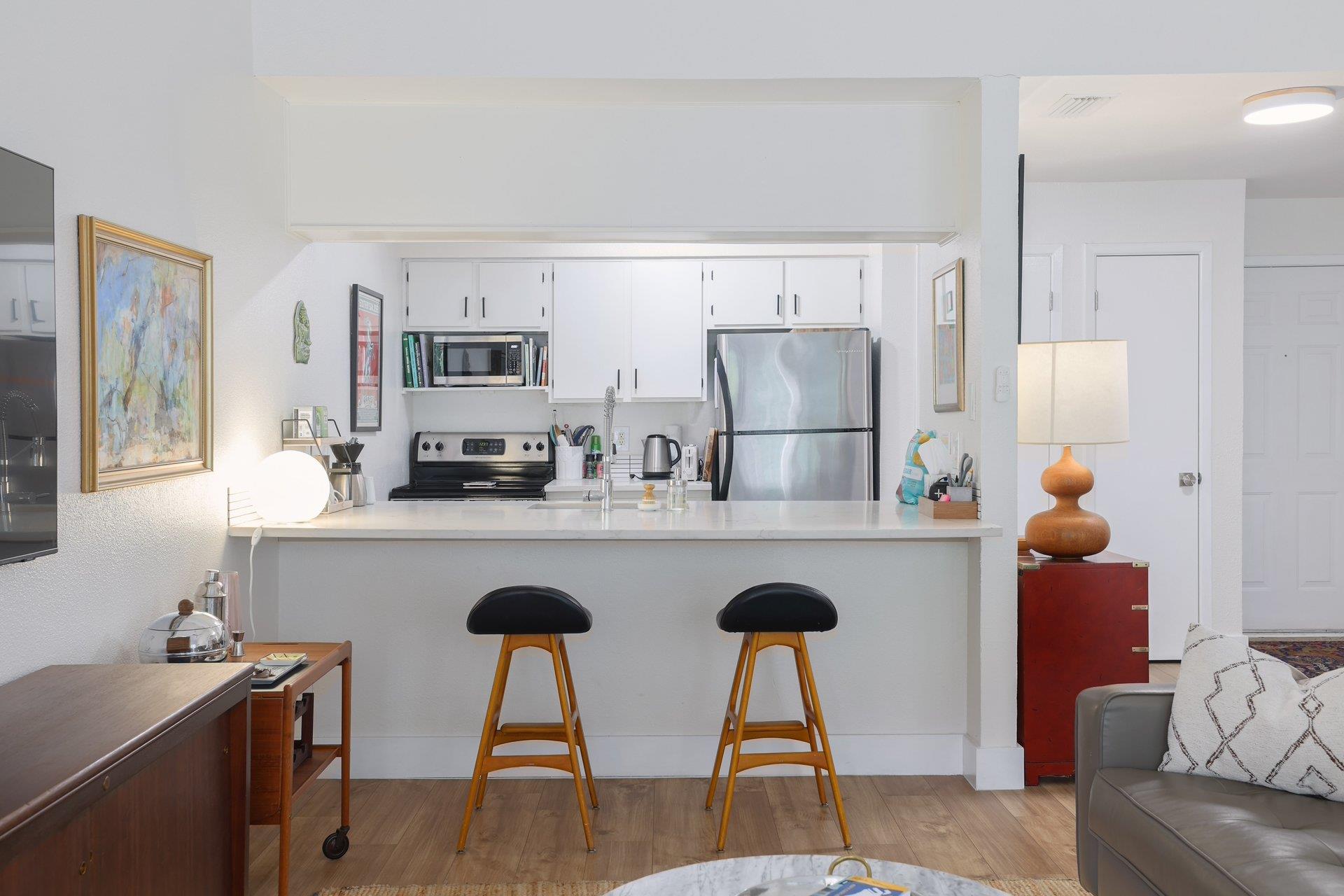 1818 S Lakeshore Blvd # 25, Austin, TX 78741