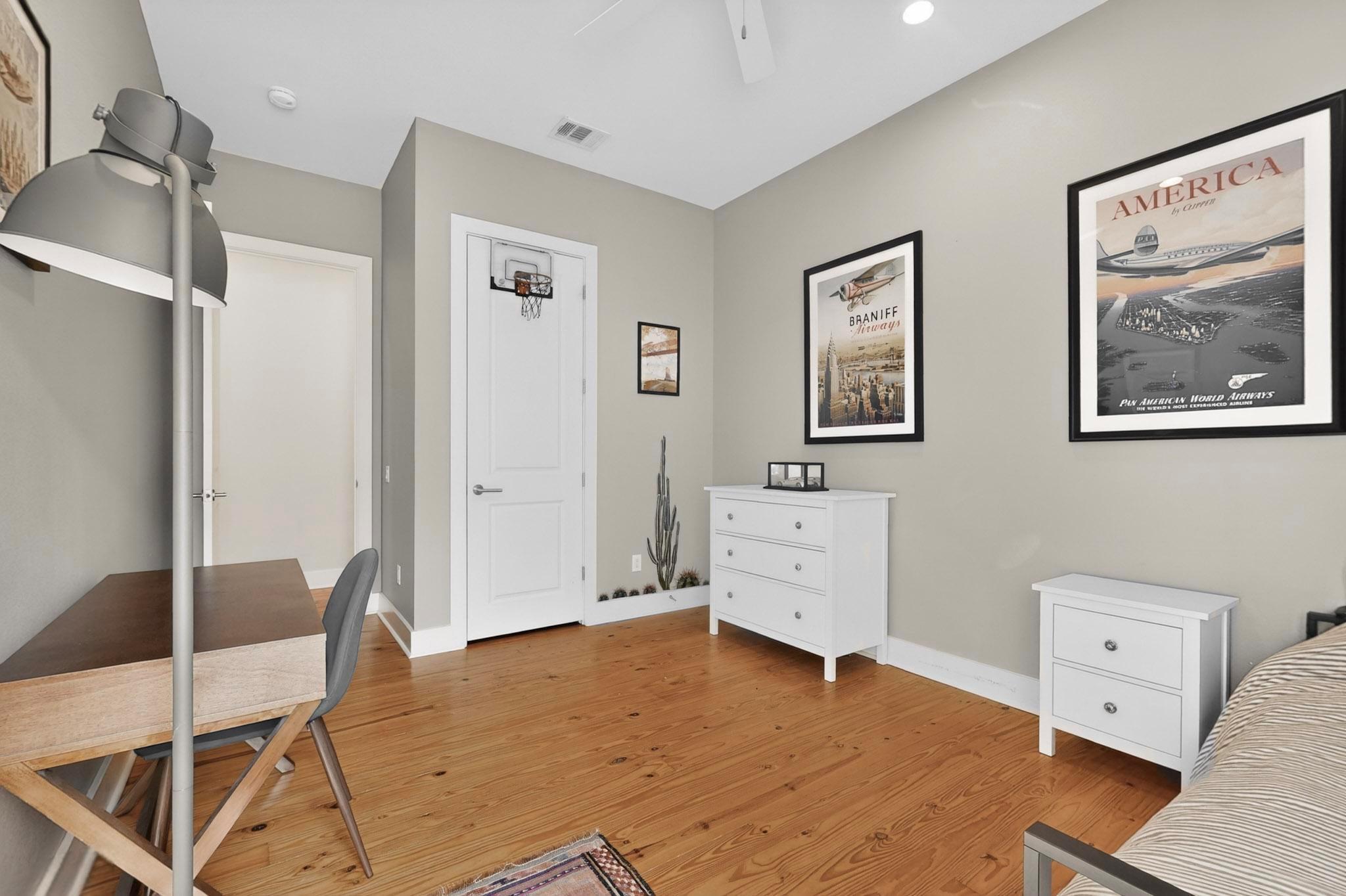 807-2 W Gibson St, Austin, TX 78704