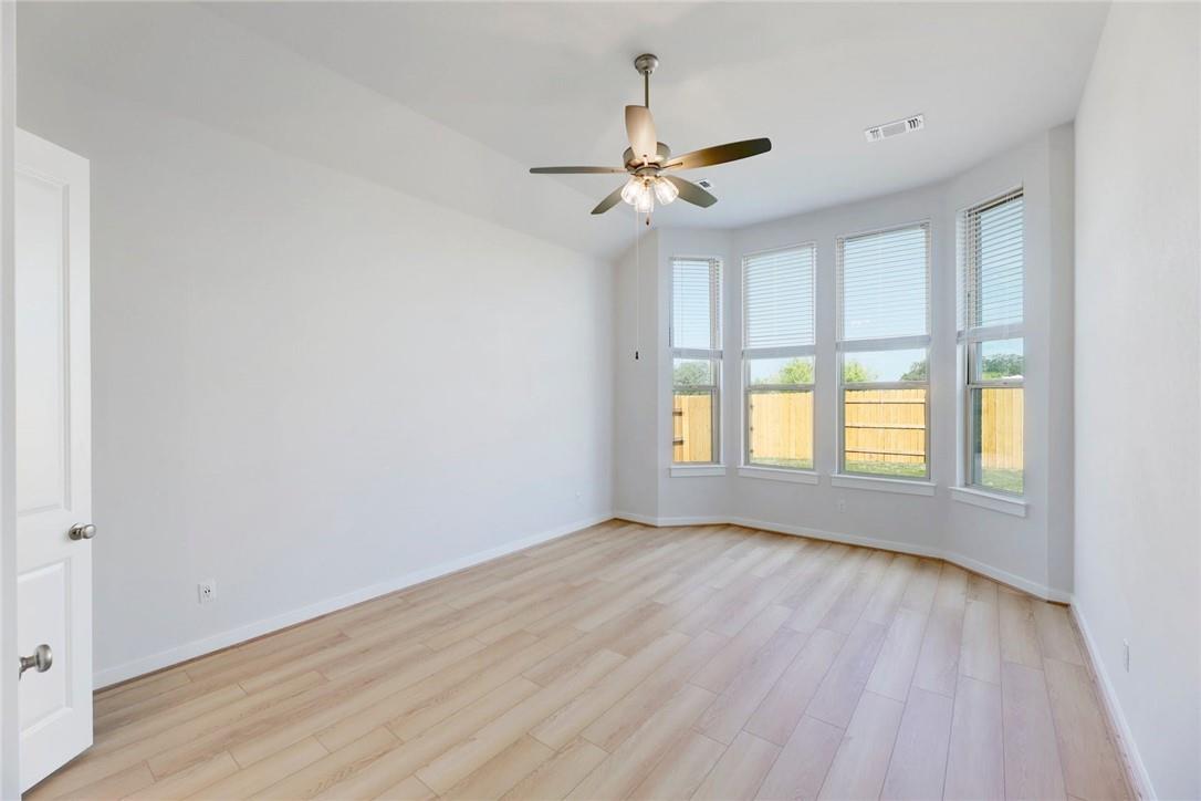 1913 Sir Nathaniel Ln, Leander, TX 78641