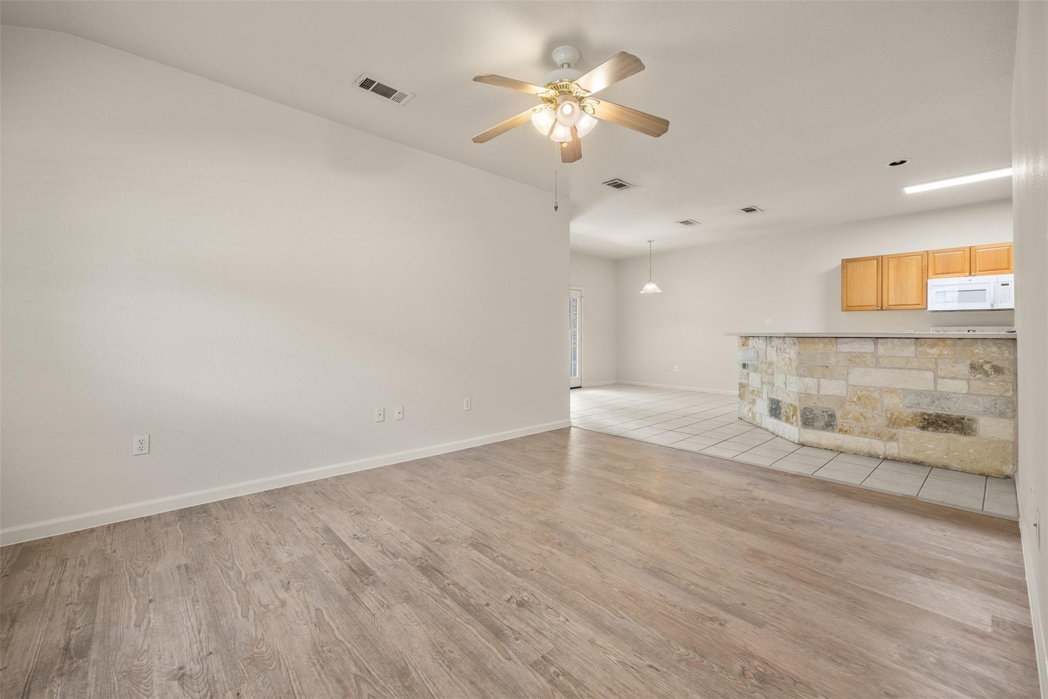 21513 Pershing Ave # A, Lago Vista, TX 78645