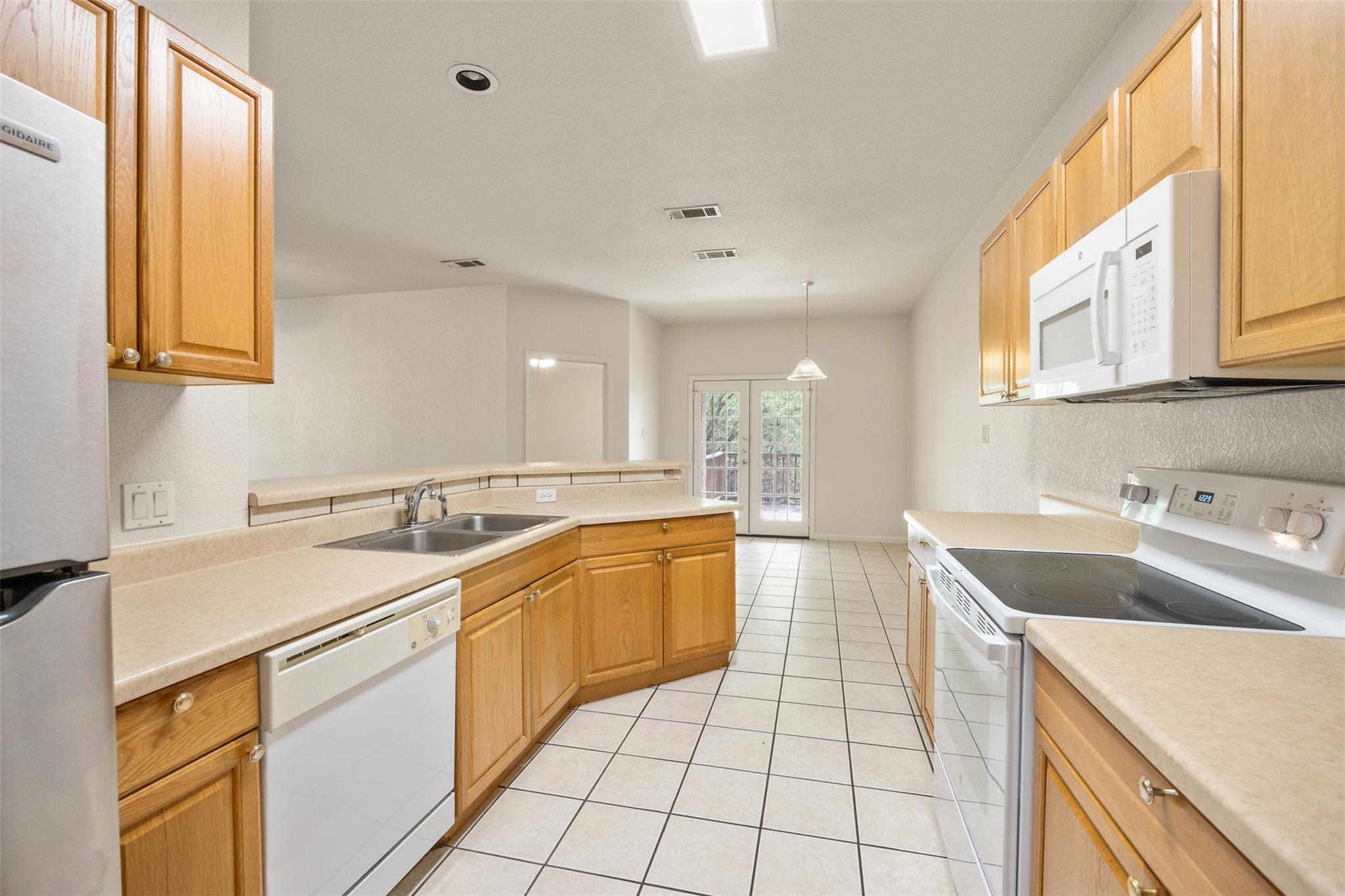 21513 Pershing Ave # A, Lago Vista, TX 78645