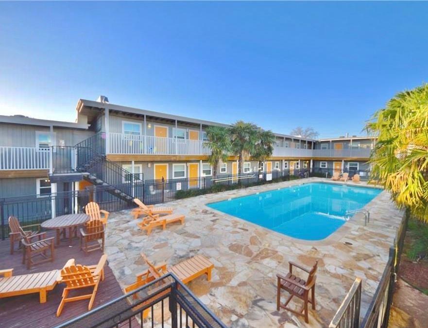 2401 Manor Rd # 132A, Austin, TX 78722