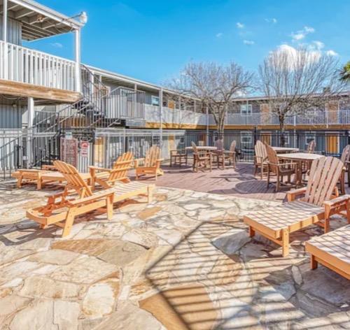 2401 Manor Rd # 132A, Austin, TX 78722