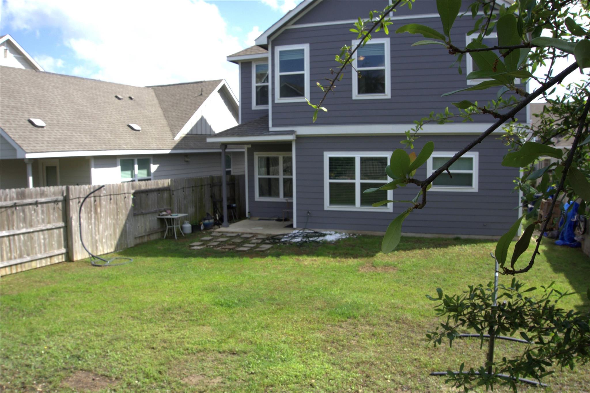 120 High Plains Pass, Liberty Hill, TX 78642