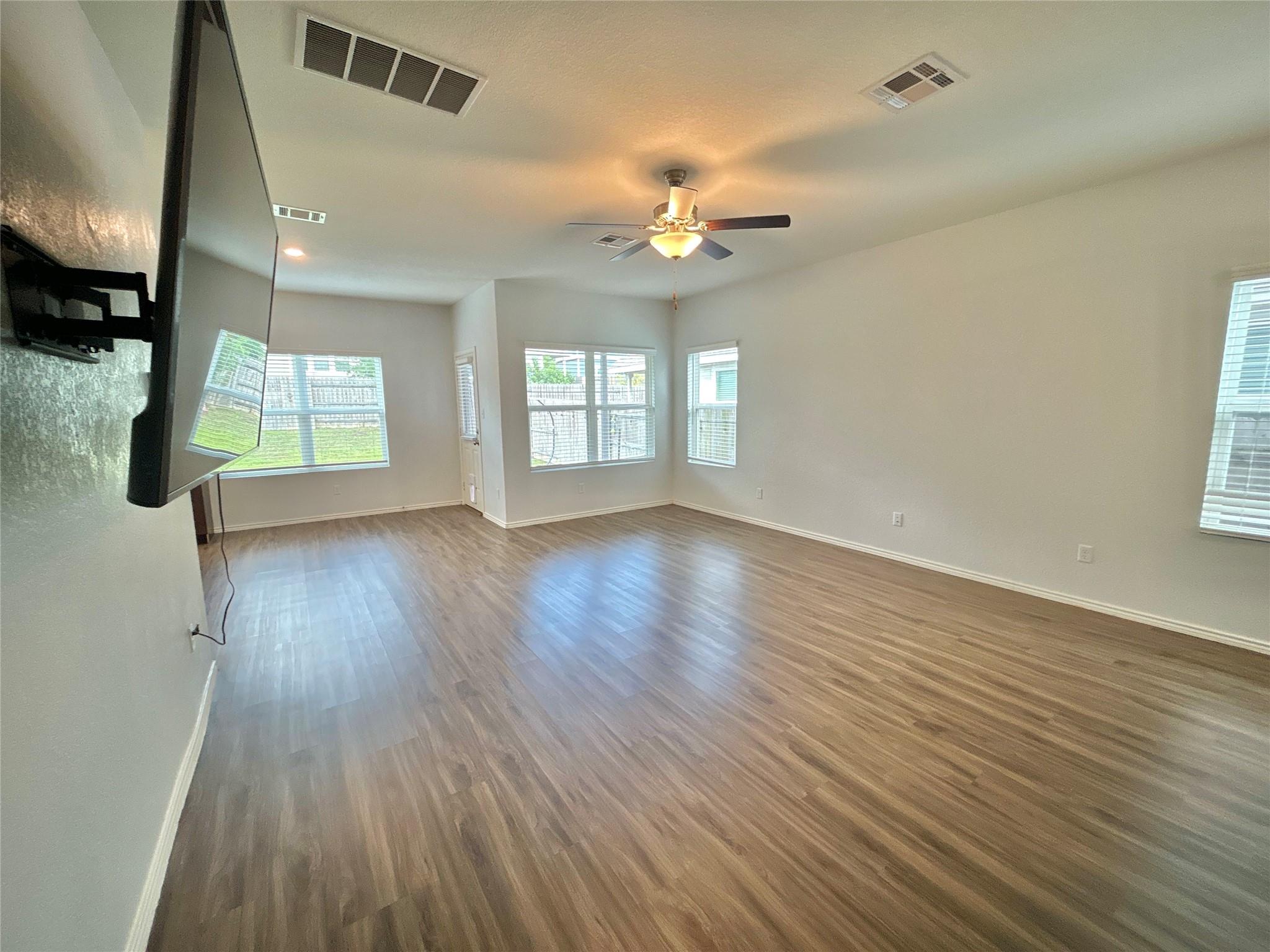 120 High Plains Pass, Liberty Hill, TX 78642