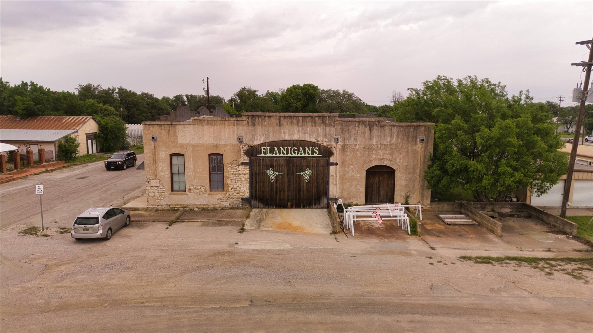 335&330 N Lampasas St, Bertram, TX 78605