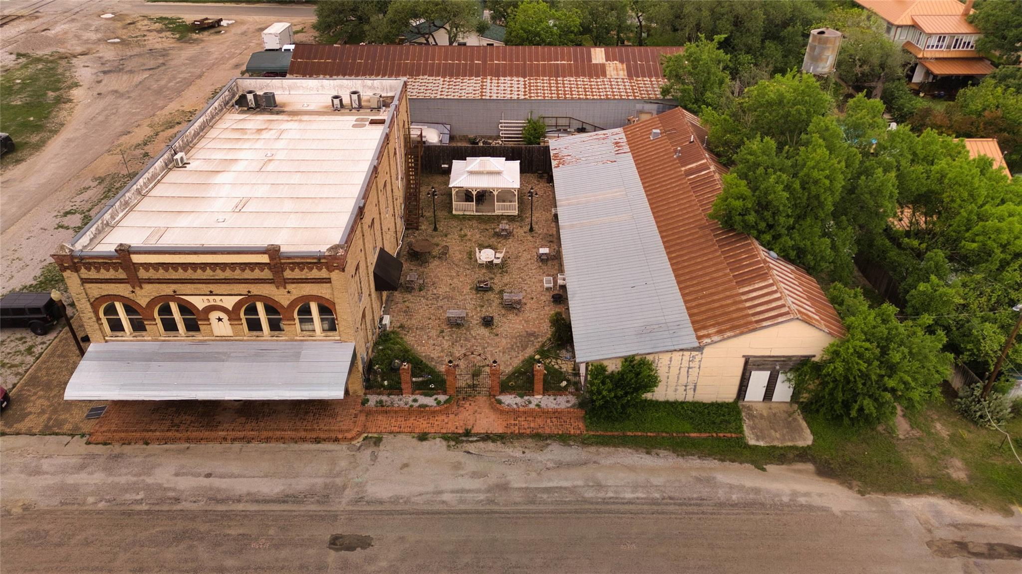 335&330 N Lampasas St, Bertram, TX 78605
