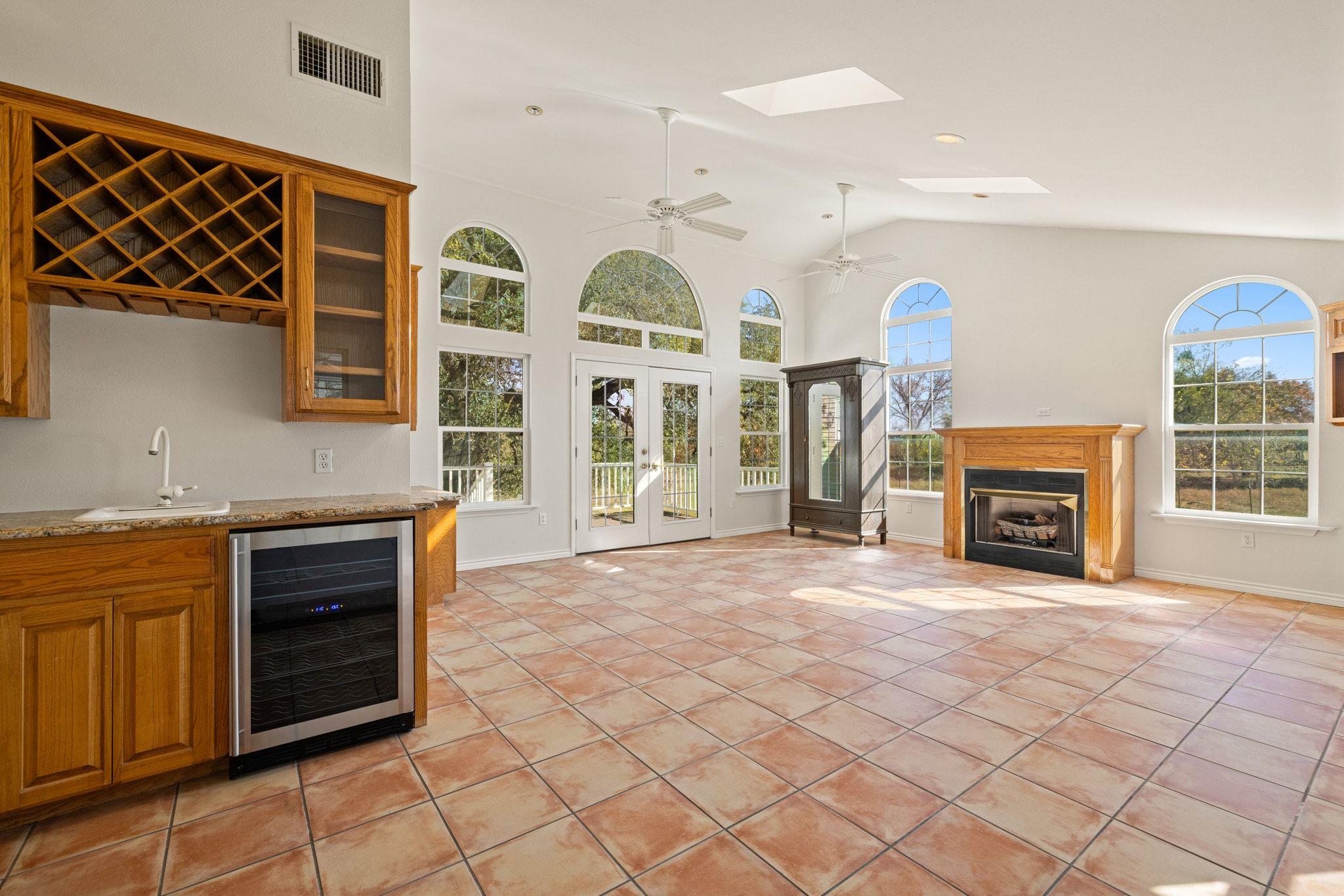 2450 County Road 124, Georgetown, TX 78626