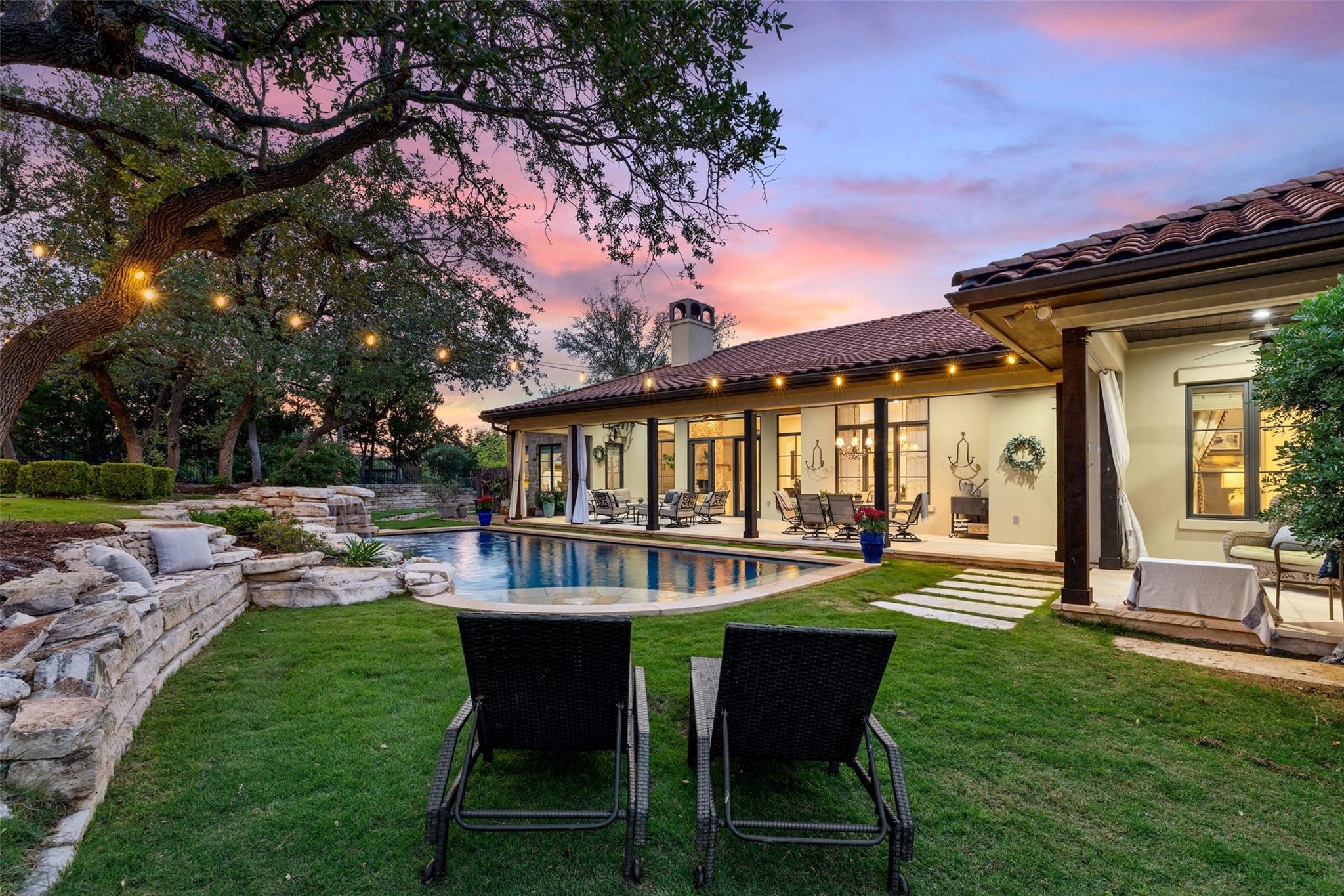 105 Harbor Hill Dr, Lakeway, TX 78734