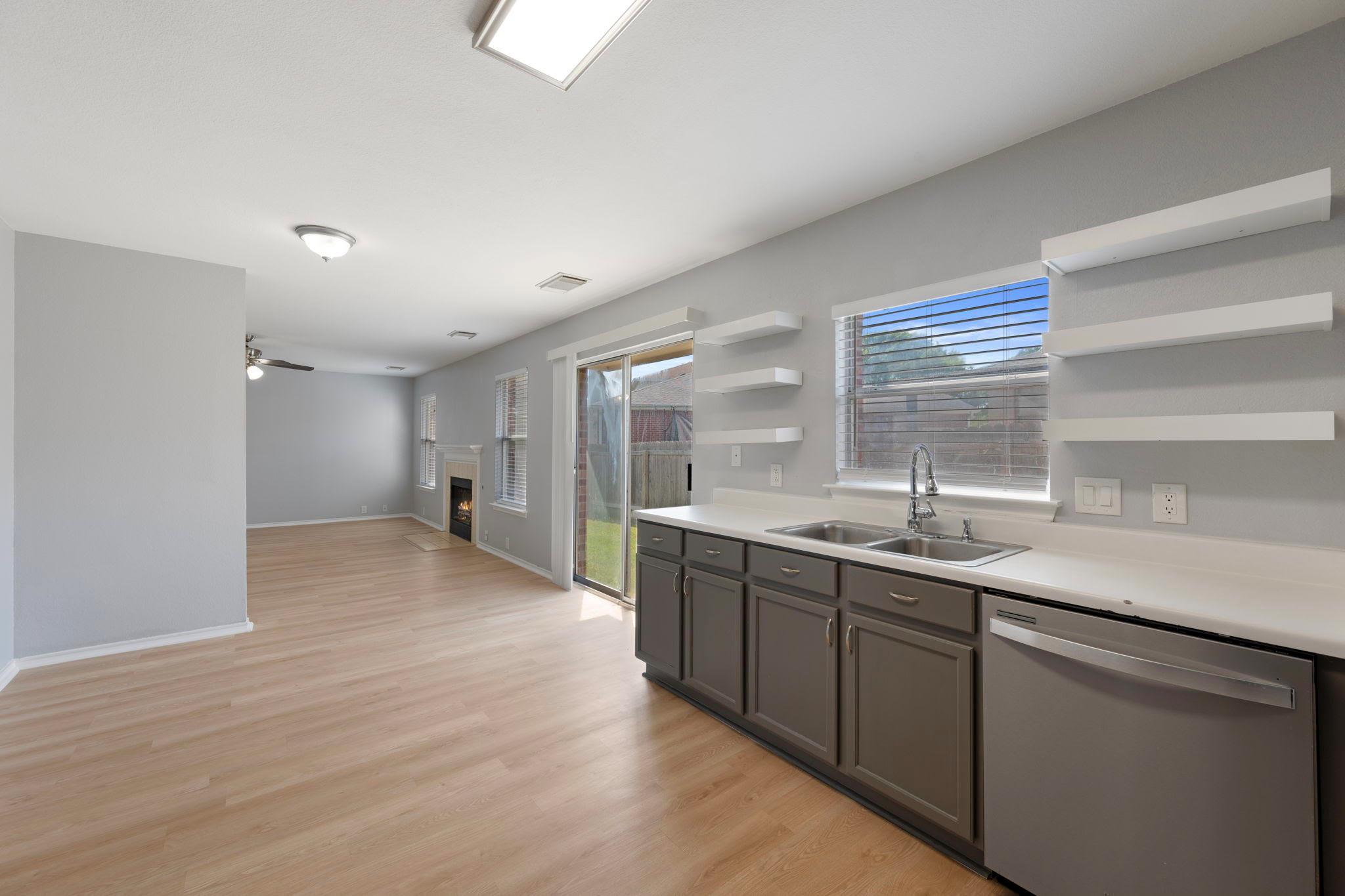 906 Low Brim Cv, Pflugerville, TX 78660