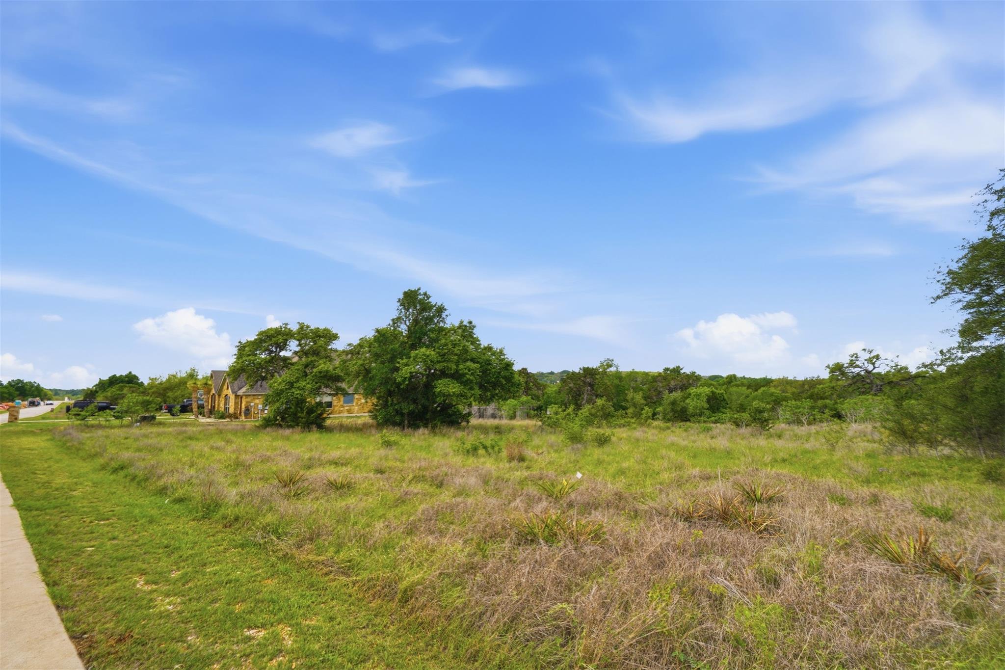 320 Onion Creek Ln, Driftwood, TX 78619