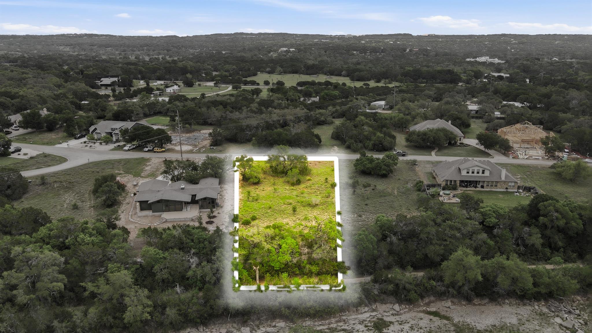 320 Onion Creek Ln, Driftwood, TX 78619