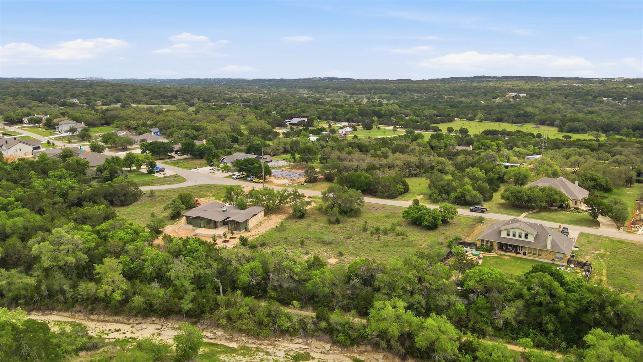 320 Onion Creek Ln, Driftwood, TX 78619
