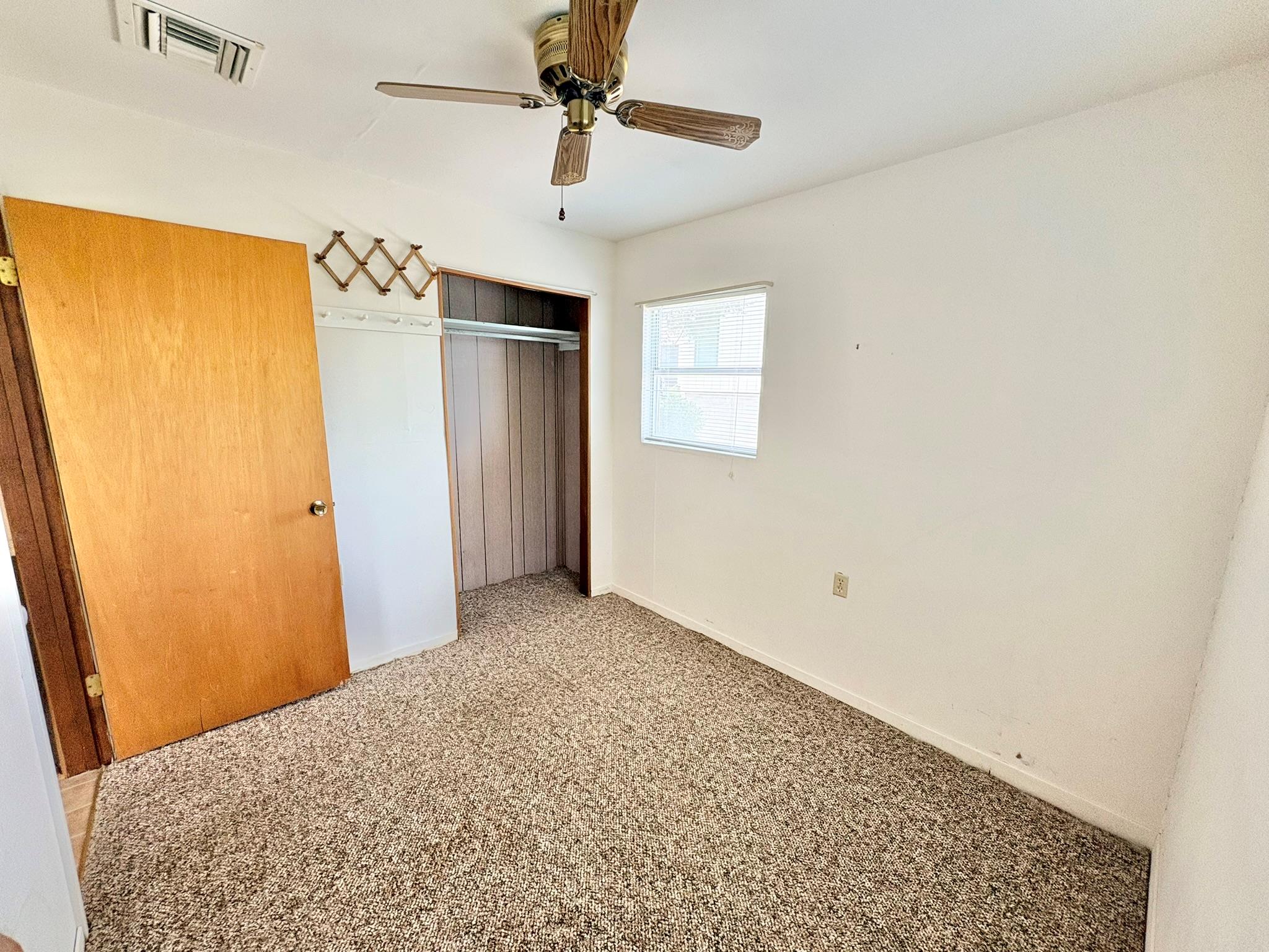 1115 Edgewater Dr, Spicewood, TX 78669