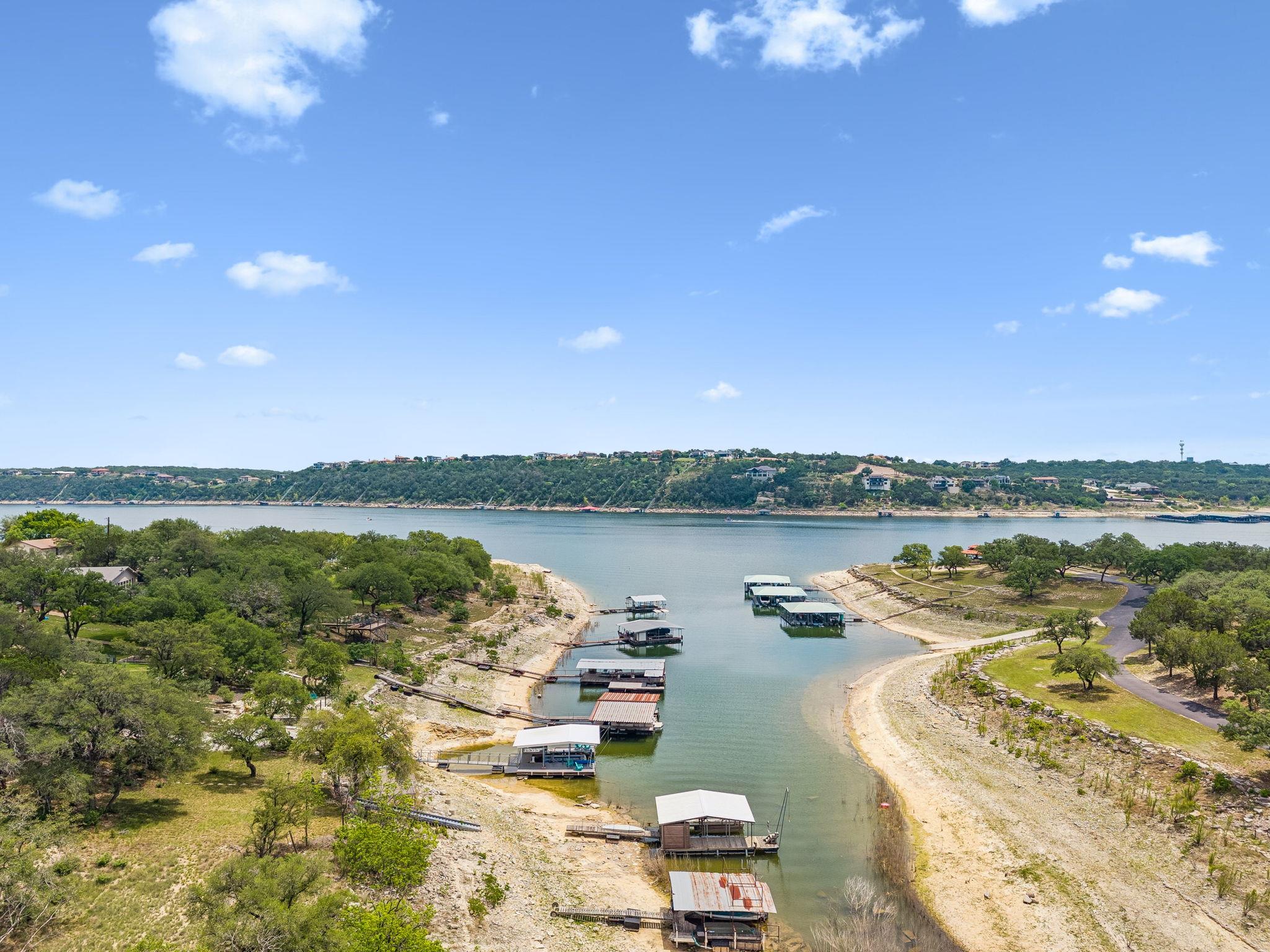 1115 Edgewater Dr, Spicewood, TX 78669