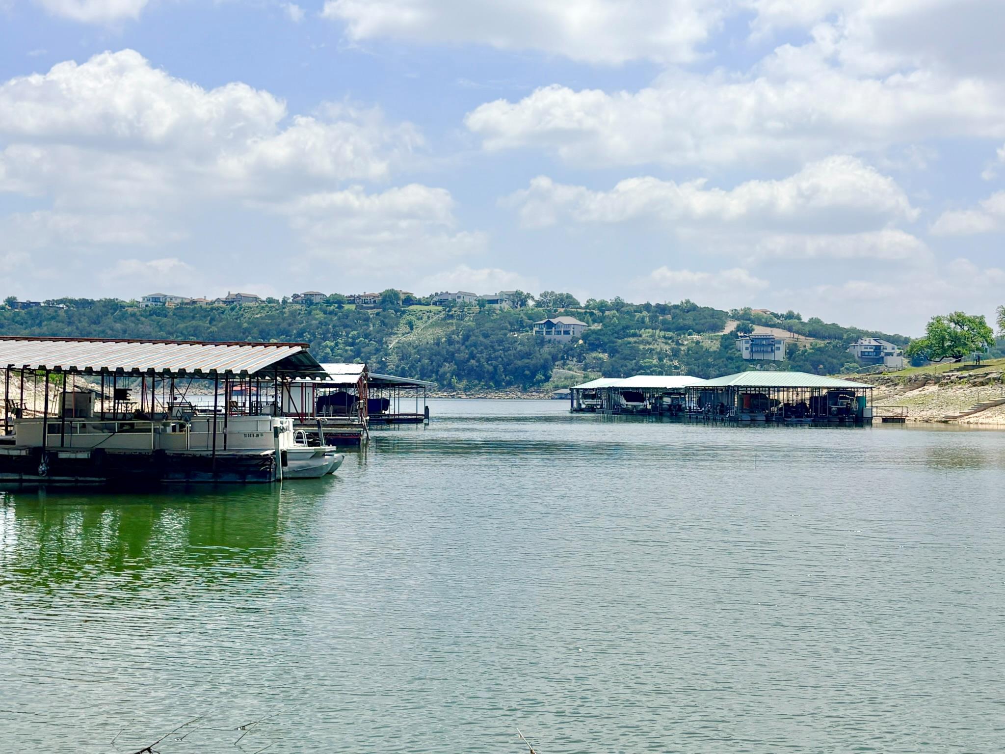 1115 Edgewater Dr, Spicewood, TX 78669