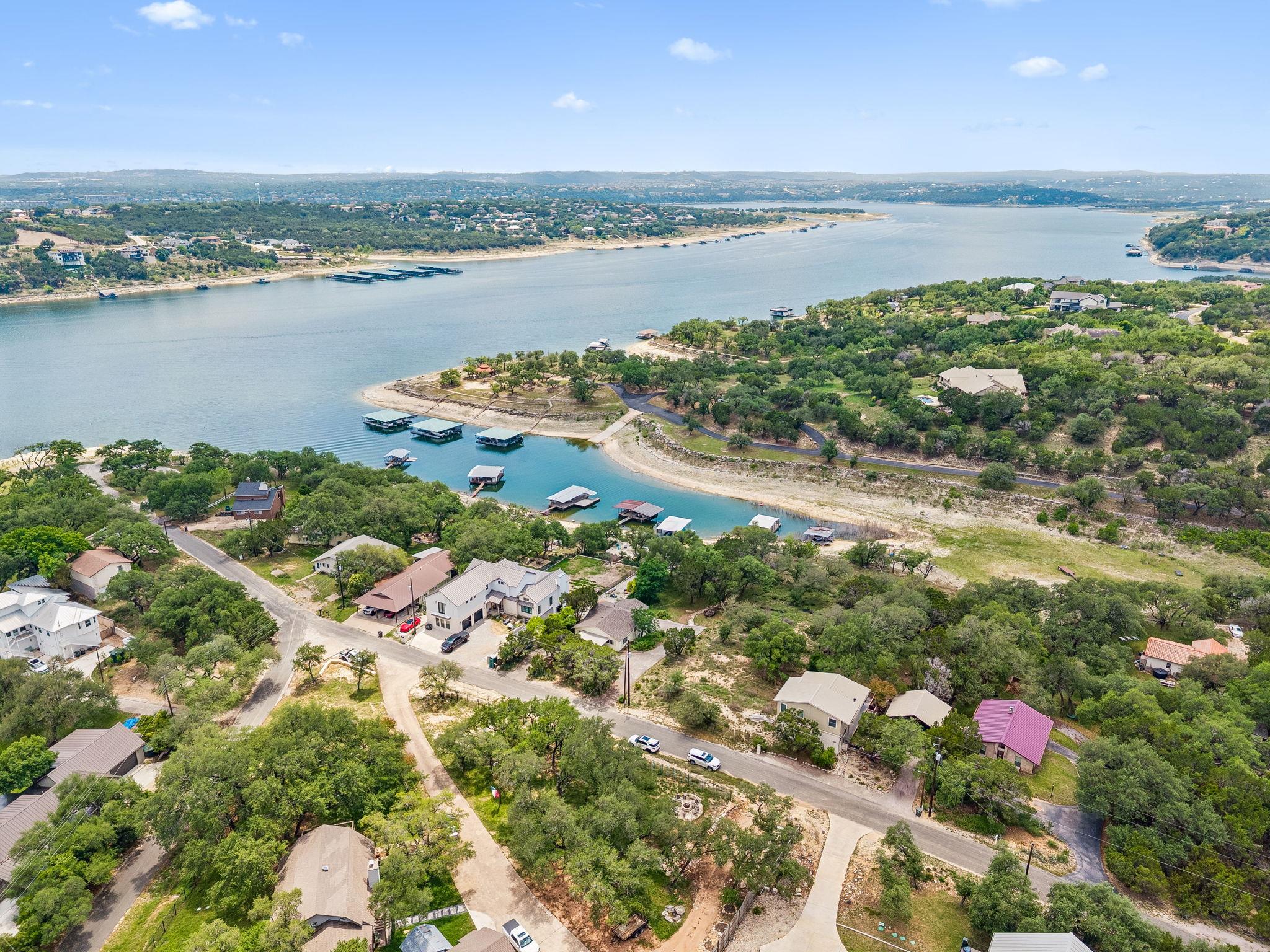 1115 Edgewater Dr, Spicewood, TX 78669