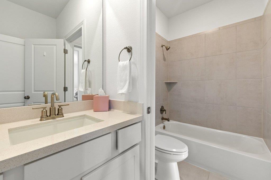 365 Pear Tree Ln, Austin, TX 78737