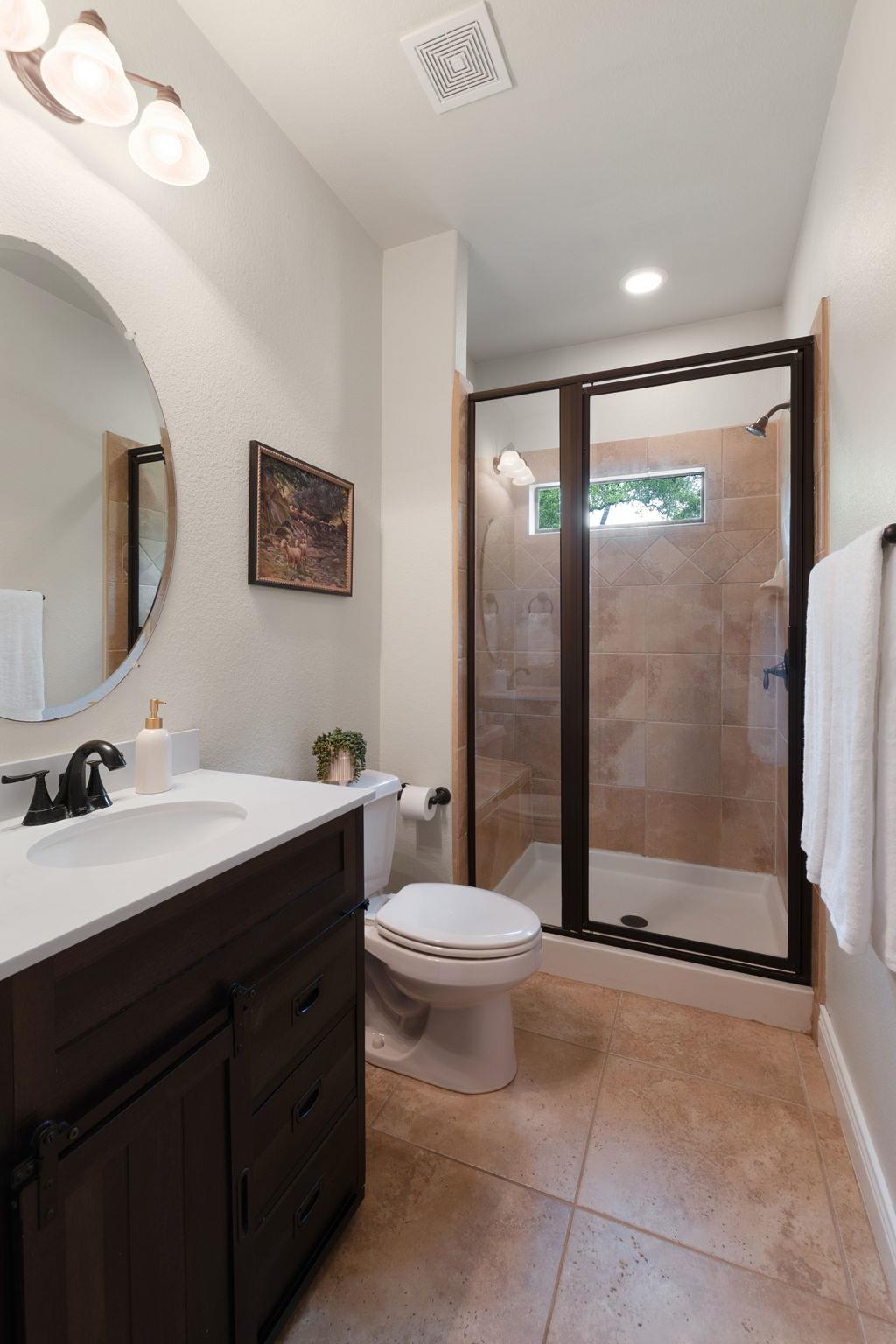 110 Valley View Dr, Bastrop, TX 78602