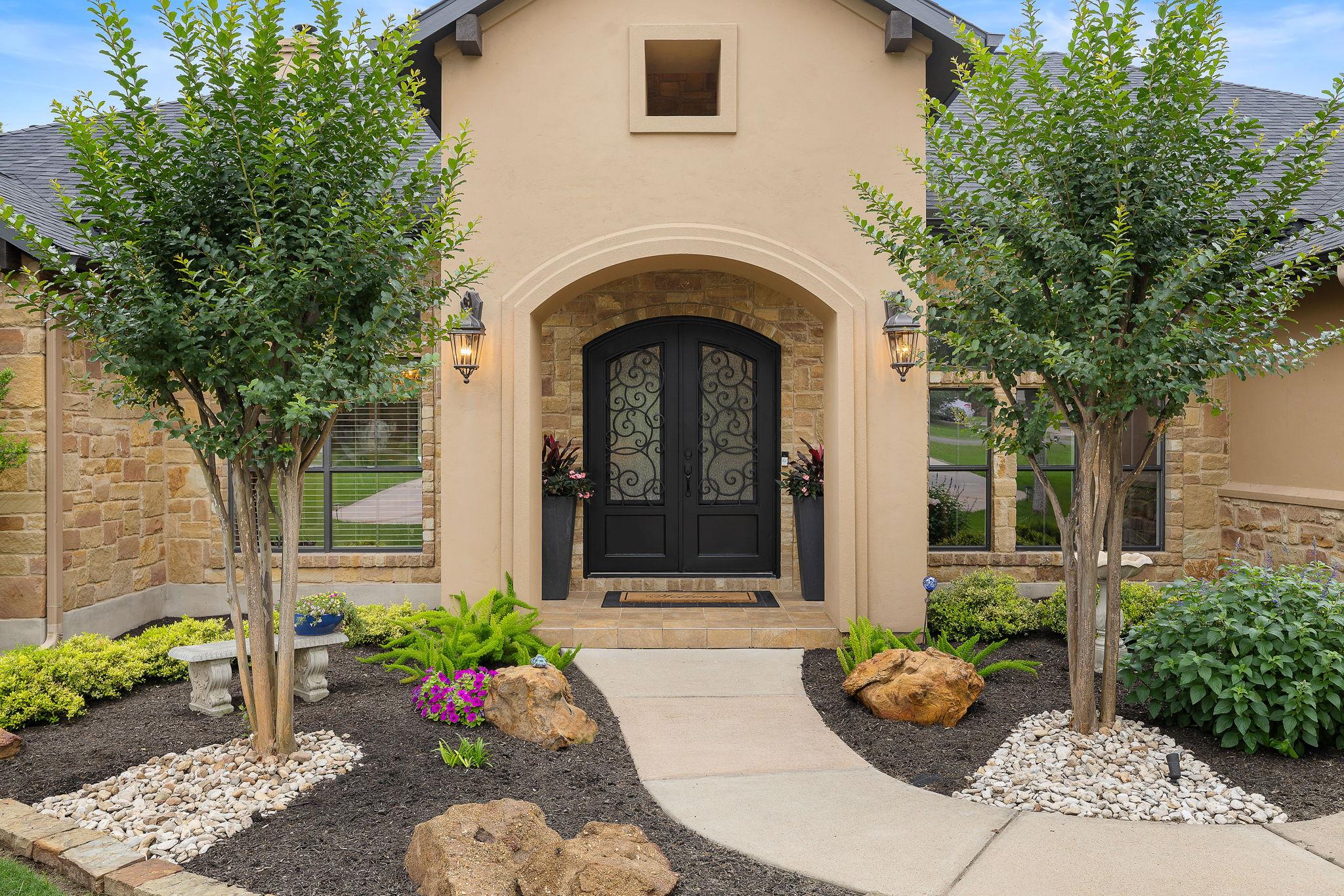 110 Valley View Dr, Bastrop, TX 78602