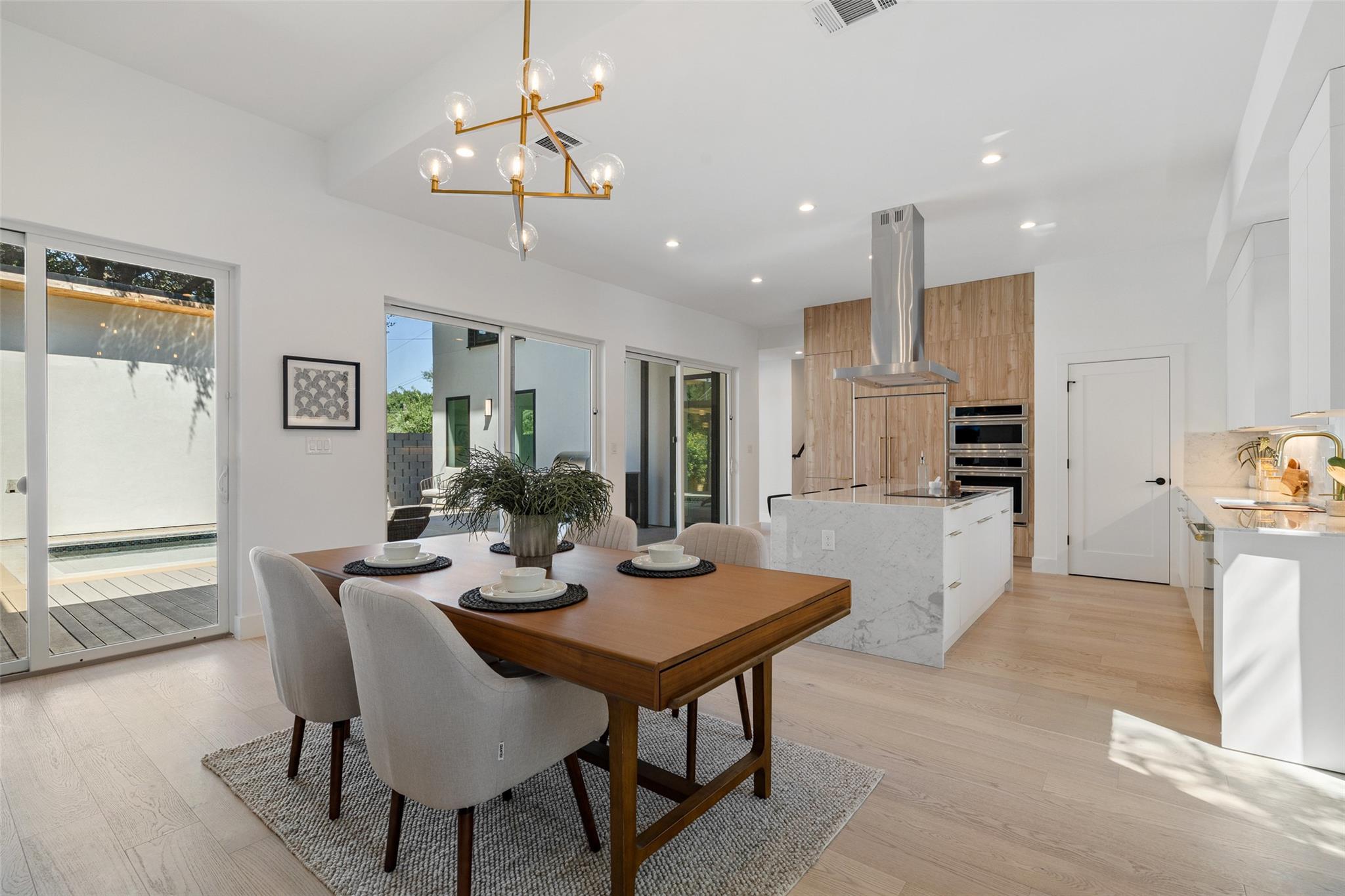 1913 Fairlawn Ln, Austin, TX 78704