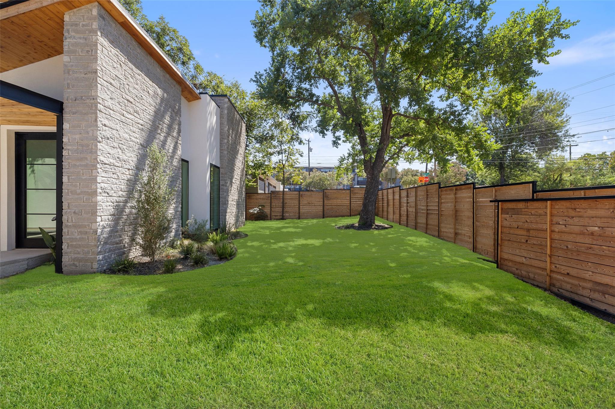 1913 Fairlawn Ln, Austin, TX 78704