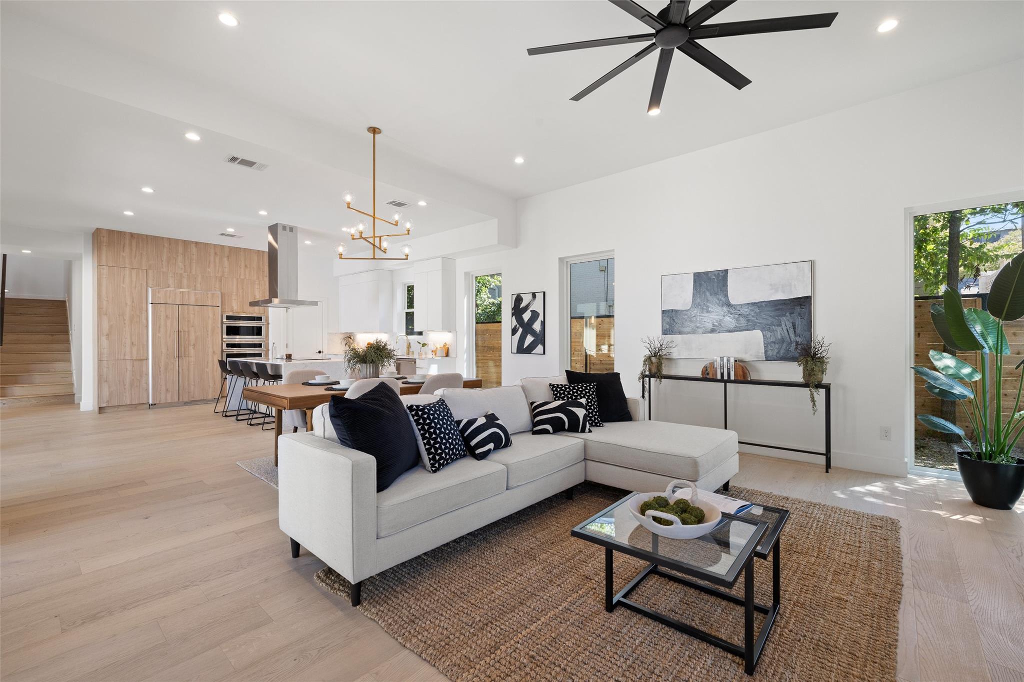 1913 Fairlawn Ln, Austin, TX 78704