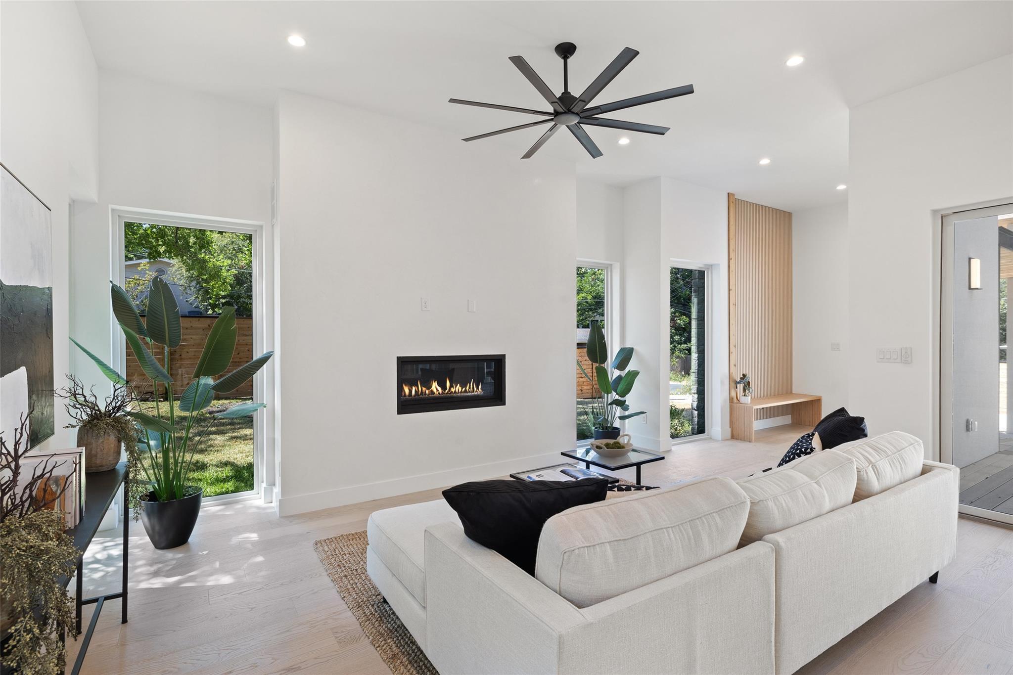 1913 Fairlawn Ln, Austin, TX 78704