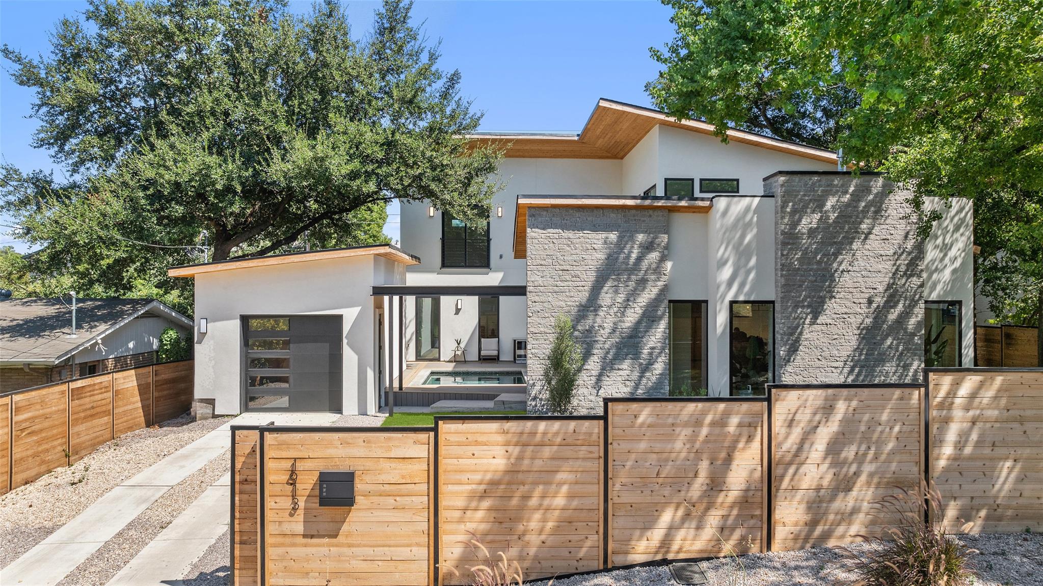 1913 Fairlawn Ln, Austin, TX 78704