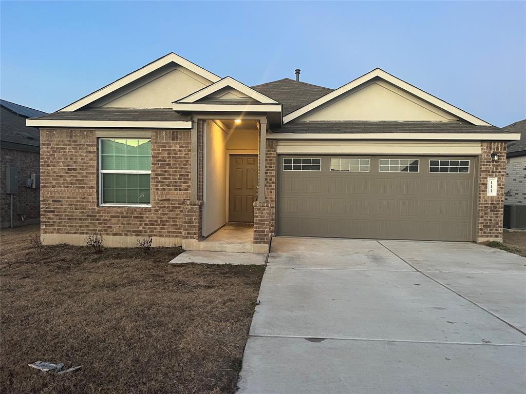 111 Vintage Dr, San Marcos, TX 78666