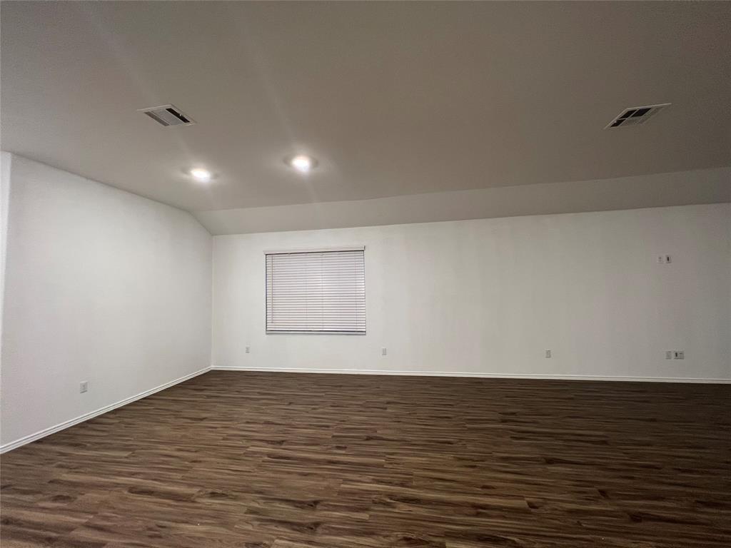 111 Vintage Dr, San Marcos, TX 78666