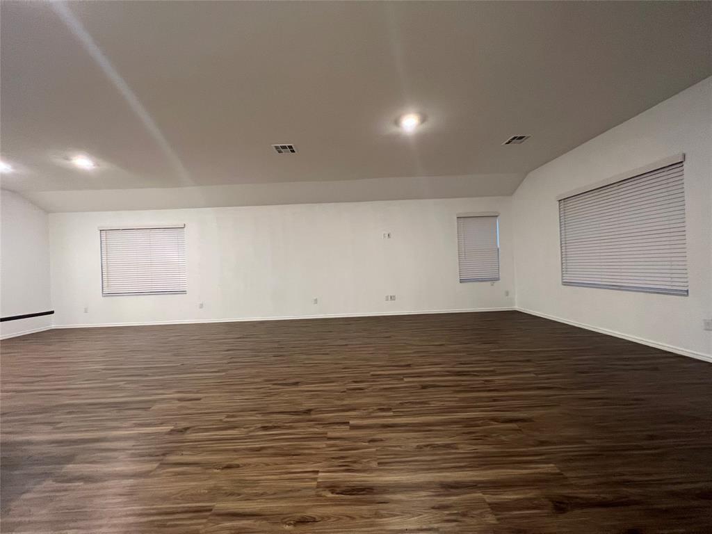 111 Vintage Dr, San Marcos, TX 78666