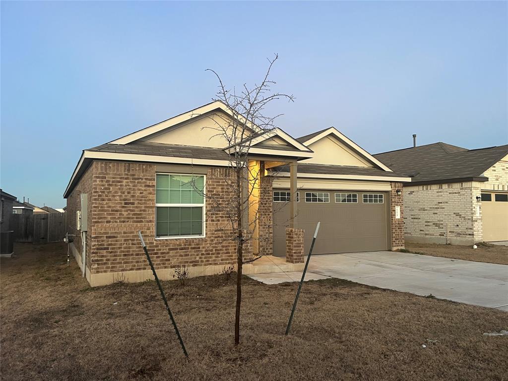 111 Vintage Dr, San Marcos, TX 78666