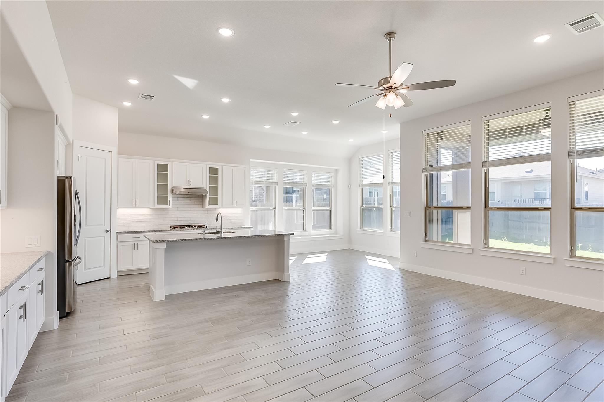 5853 Bianca Dr, Round Rock, TX 78665