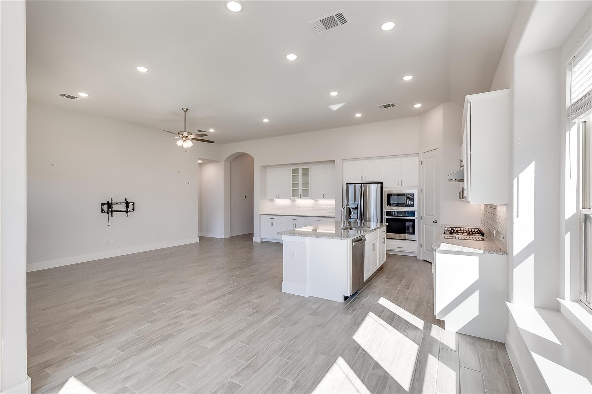 5853 Bianca Dr, Round Rock, TX 78665