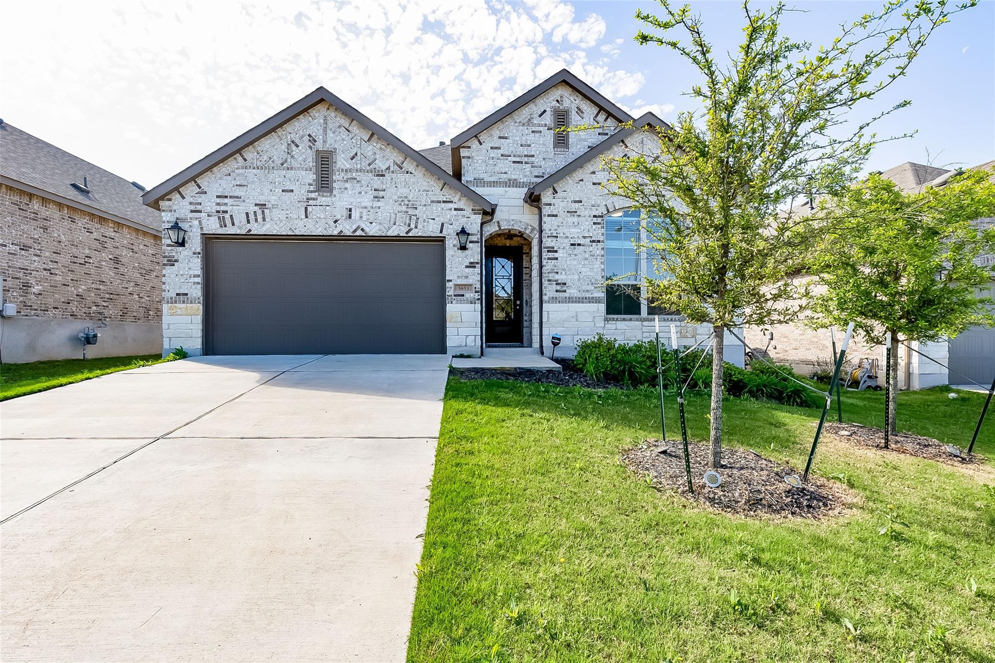 5853 Bianca Dr, Round Rock, TX 78665