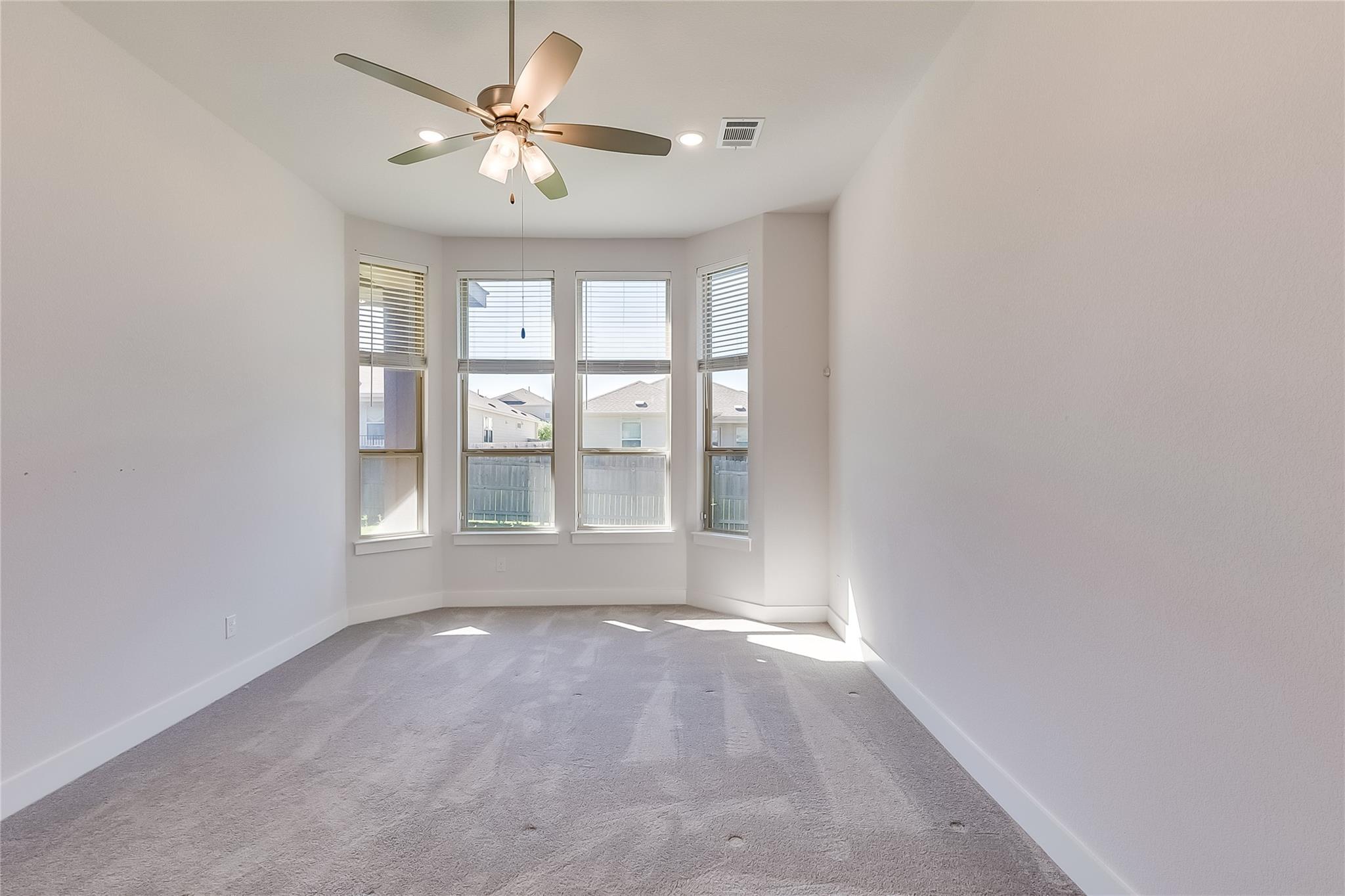 5853 Bianca Dr, Round Rock, TX 78665