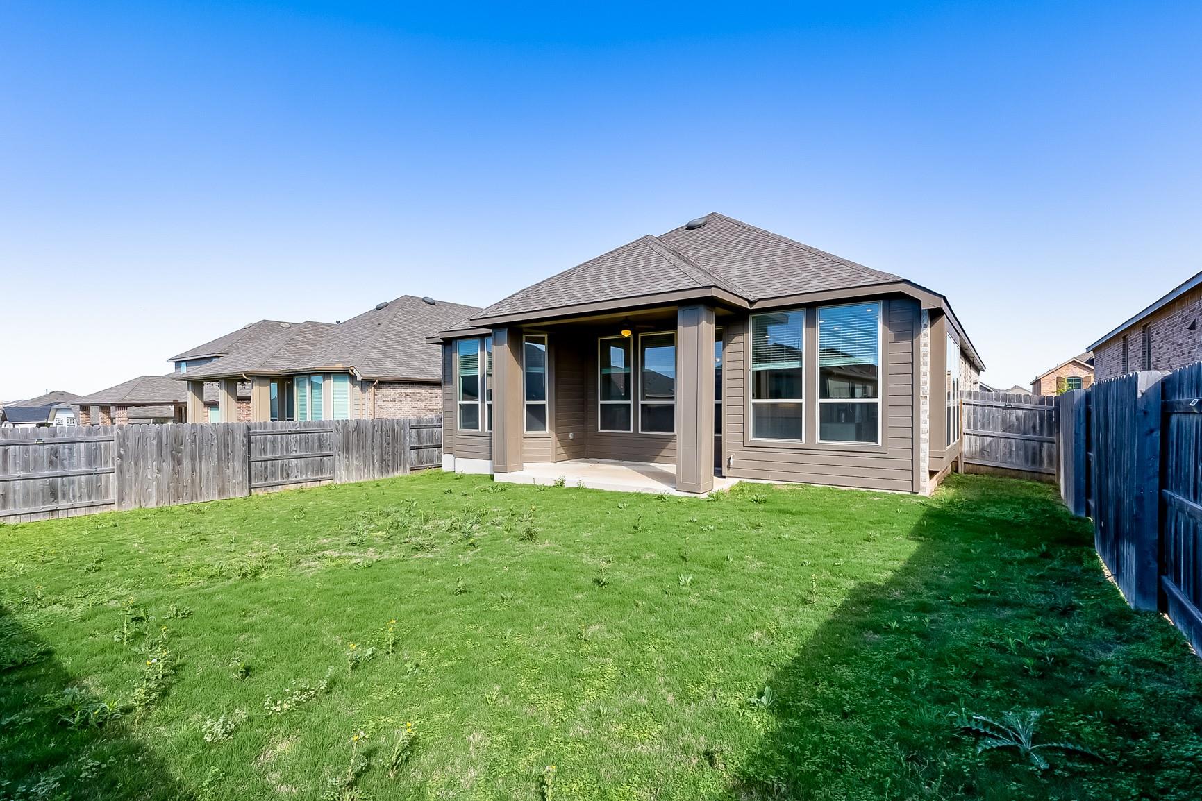 5853 Bianca Dr, Round Rock, TX 78665